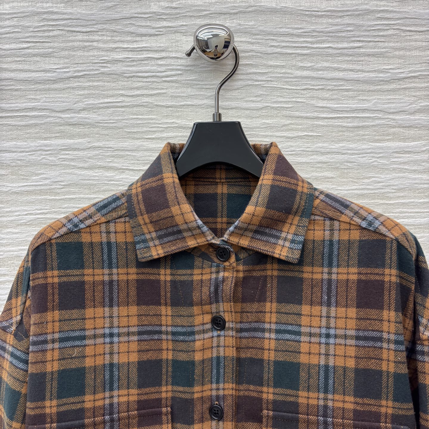 26春季新品 LP经典格纹磨毛衬衫 通过低饱和度色系的巧妙叠穿 营造出一种不费力的松弛感与高级感 100