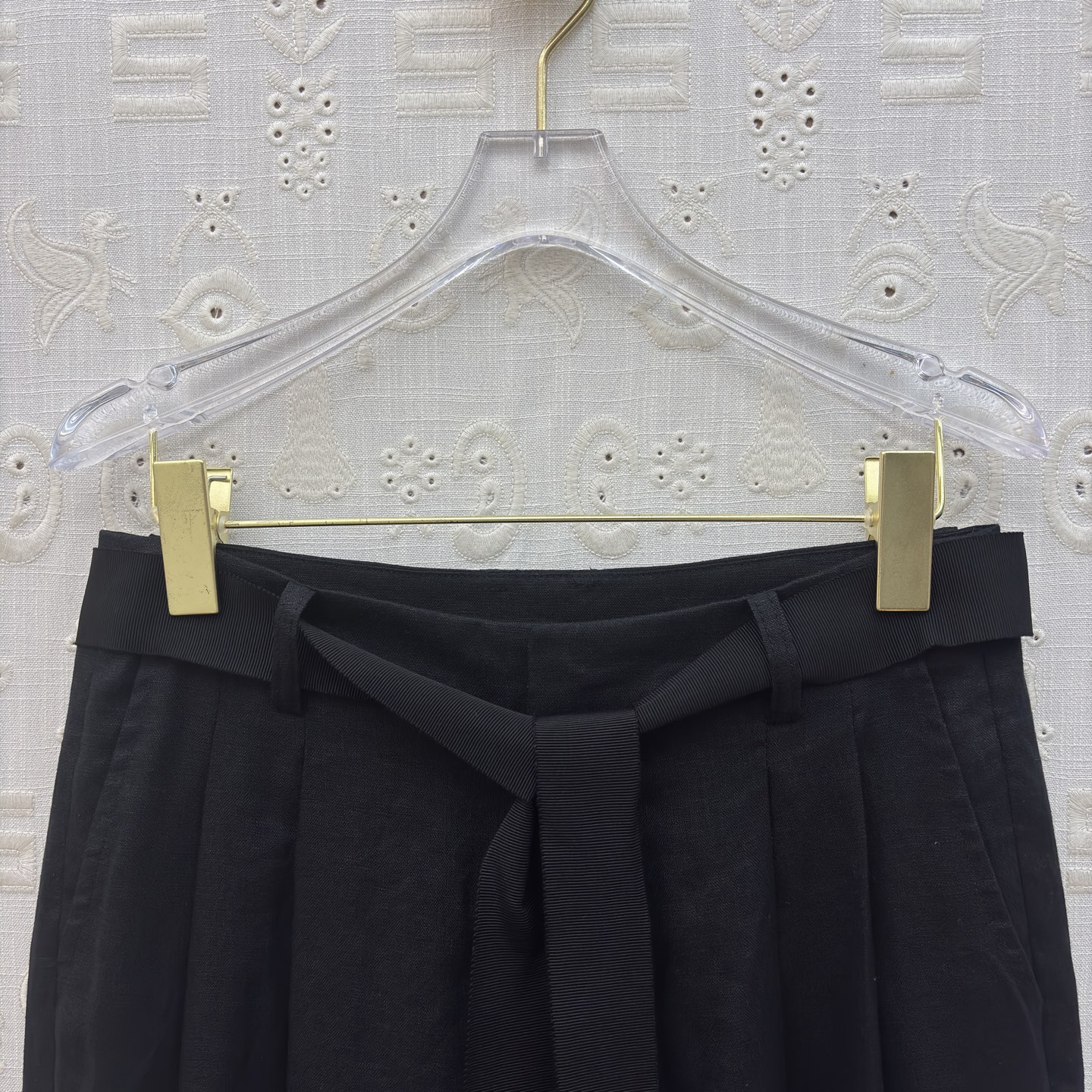 Sch亚麻阔腿裤 把松弛感焊在身上 高腰系带勾勒腰线 宽松版型藏肉显瘦 透气亚麻自带度假氛围 通勤出街一