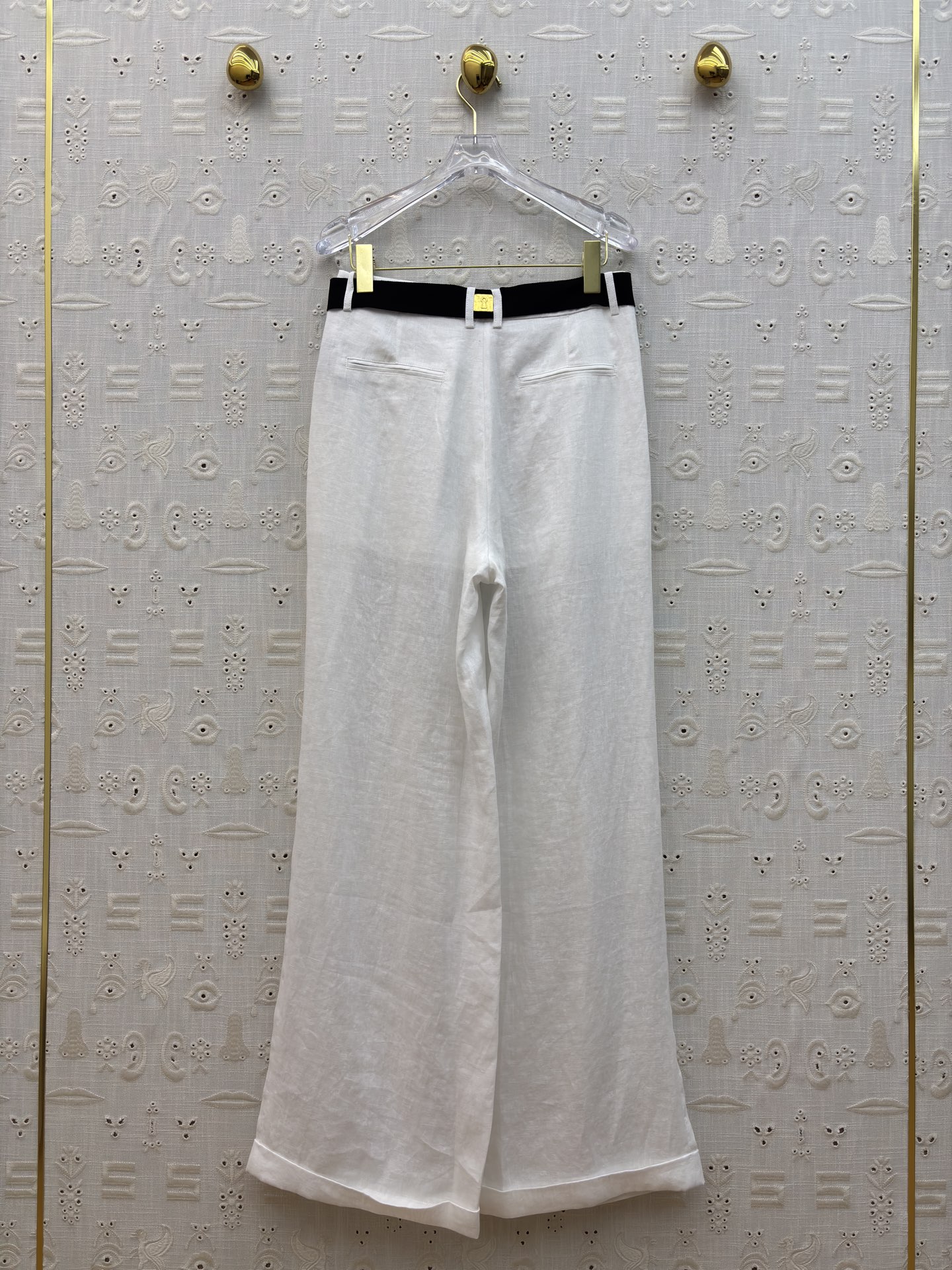 Sch亚麻阔腿裤 把松弛感焊在身上 高腰系带勾勒腰线 宽松版型藏肉显瘦 透气亚麻自带度假氛围 通勤出街一