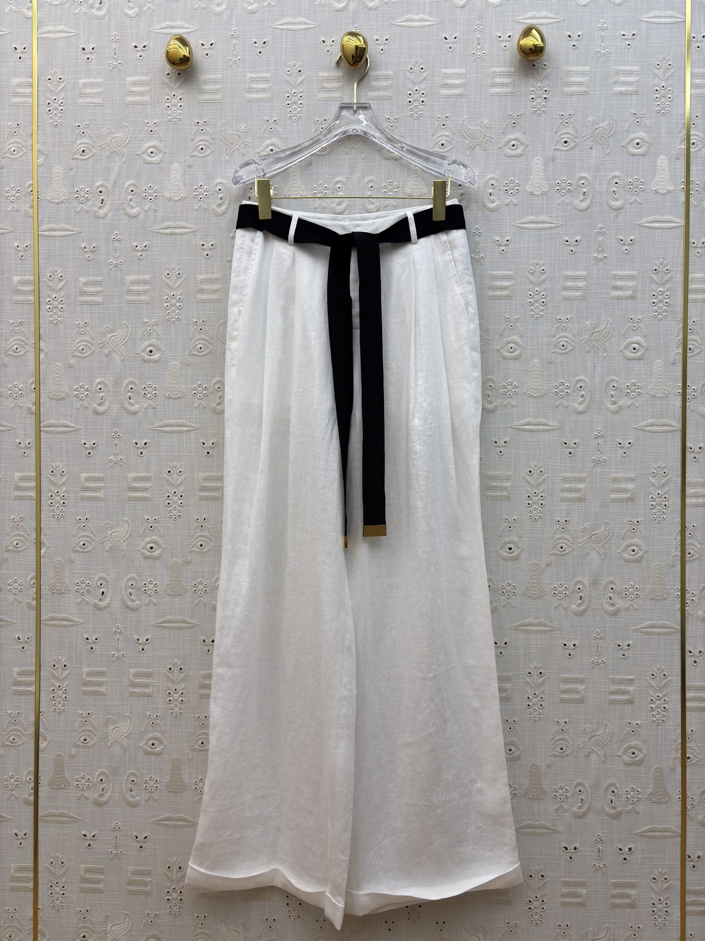 Sch亚麻阔腿裤 把松弛感焊在身上 高腰系带勾勒腰线 宽松版型藏肉显瘦 透气亚麻自带度假氛围 通勤出街一