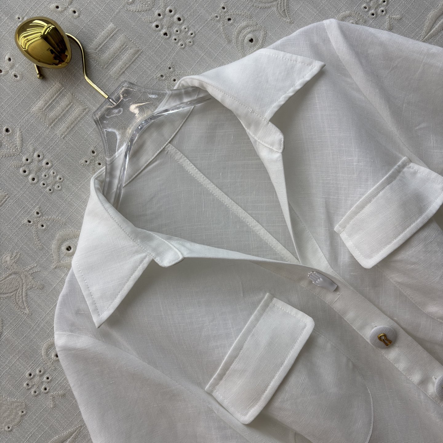 Sch亚麻衬衫领连衣裙 利落翻领搭配收腰系带设计 一秒优化身材比例 透气亚麻质感自带松弛感 通勤、约会、