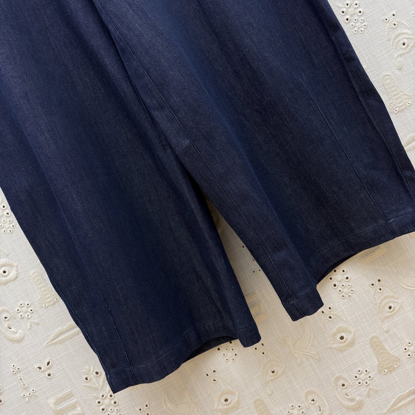 Sch 26新款极 藏青丹宁阔腿裤 把松弛感和气场焊在身上 高腰金扣+垂感剪裁 秒变三七分大长腿 垂感满