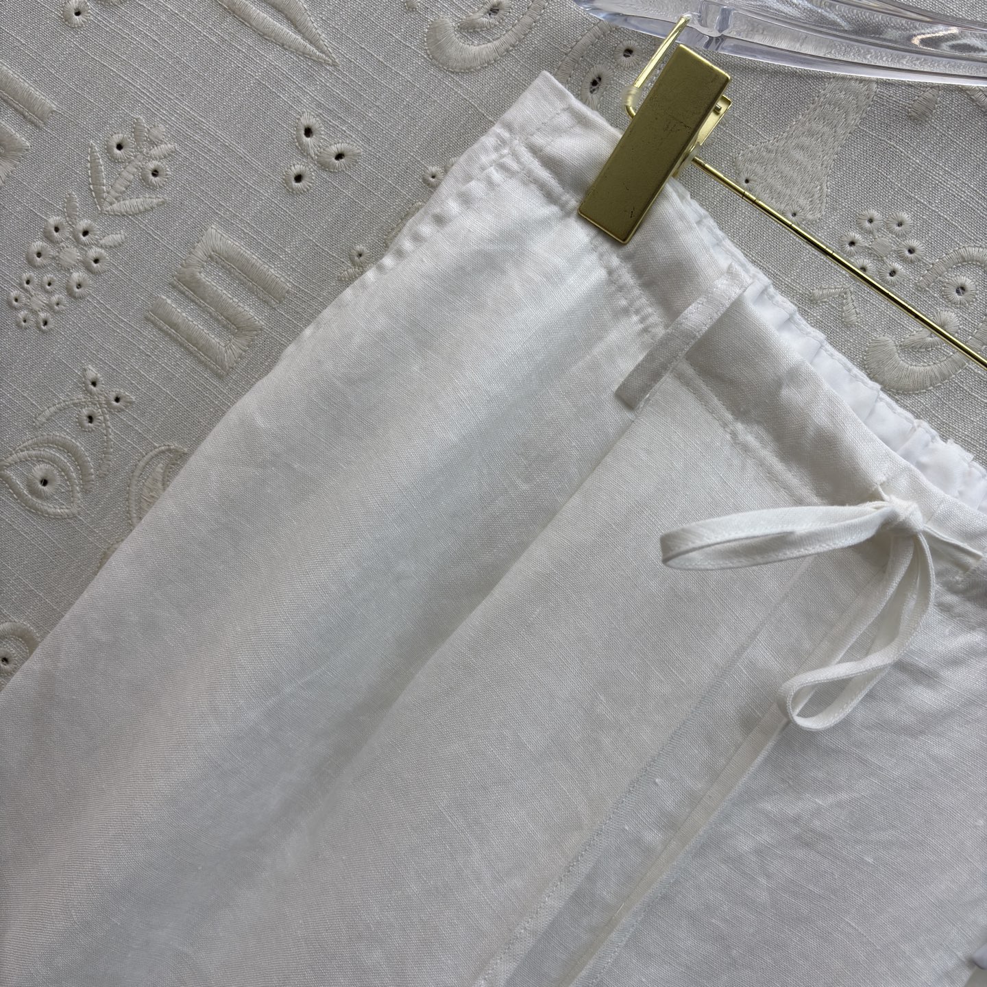 Sch 26新款 高级感亚麻套装 自带清冷贵气 亚麻面料 细节精致点睛 衬衫利落有型 阔腿裤藏肉显瘦 一