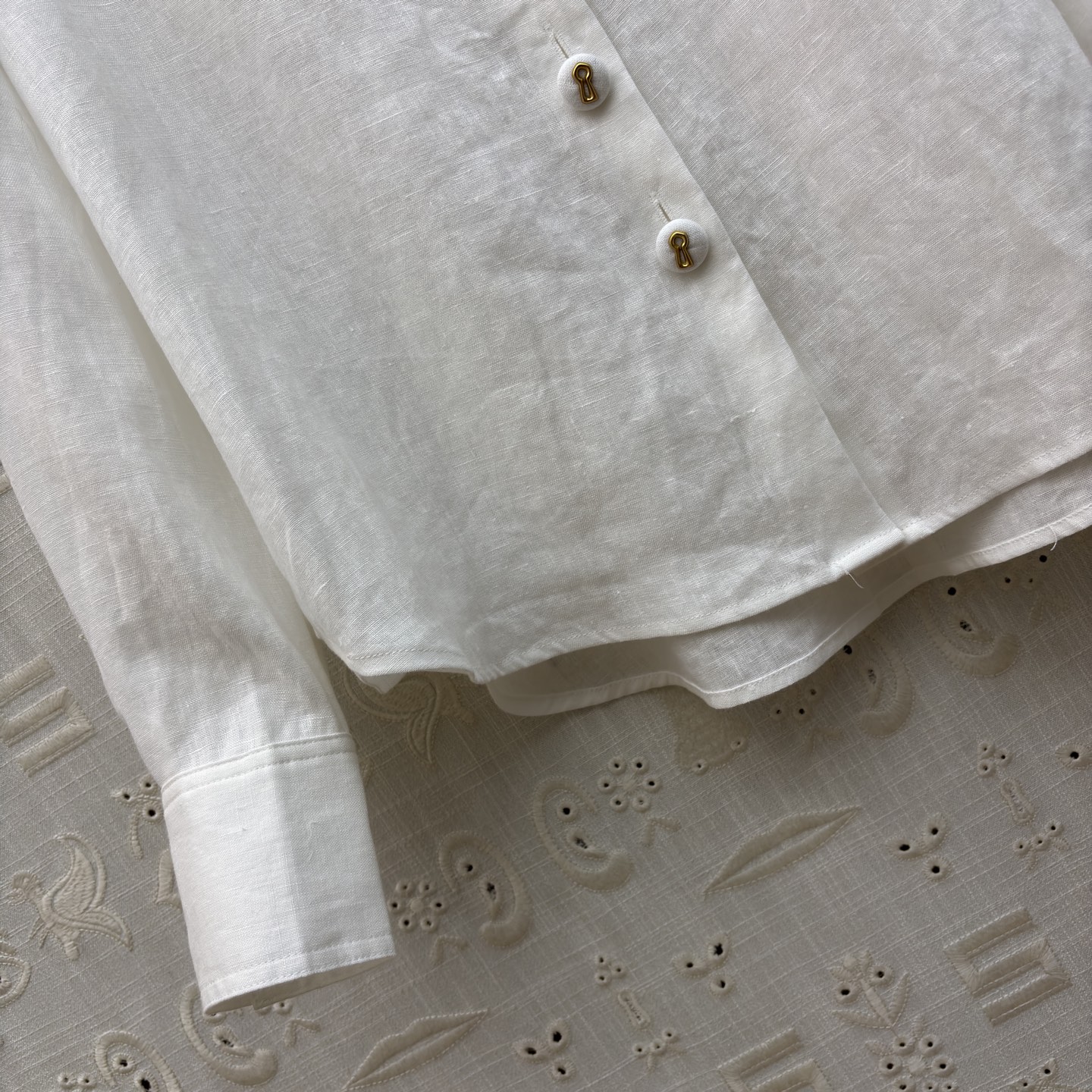 Sch 26新款 高级感亚麻套装 自带清冷贵气 亚麻面料 细节精致点睛 衬衫利落有型 阔腿裤藏肉显瘦 一