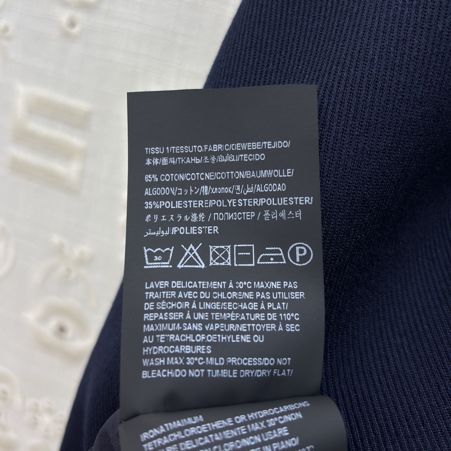 Sch26秀款 大翻领拉链卫衣 Oversize版型 男女都可以驾驭 简约设计风格 后背刺绣🪡设计 开模异形大拉头装饰 