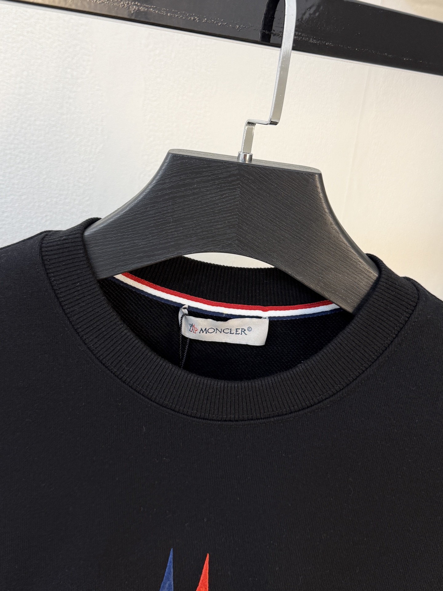 P蒙口25SS【新品】最新最顶级版本精美工艺圆领卫衣，最顶级的品质专柜原单套头衫，顶级制作工艺进口面料，