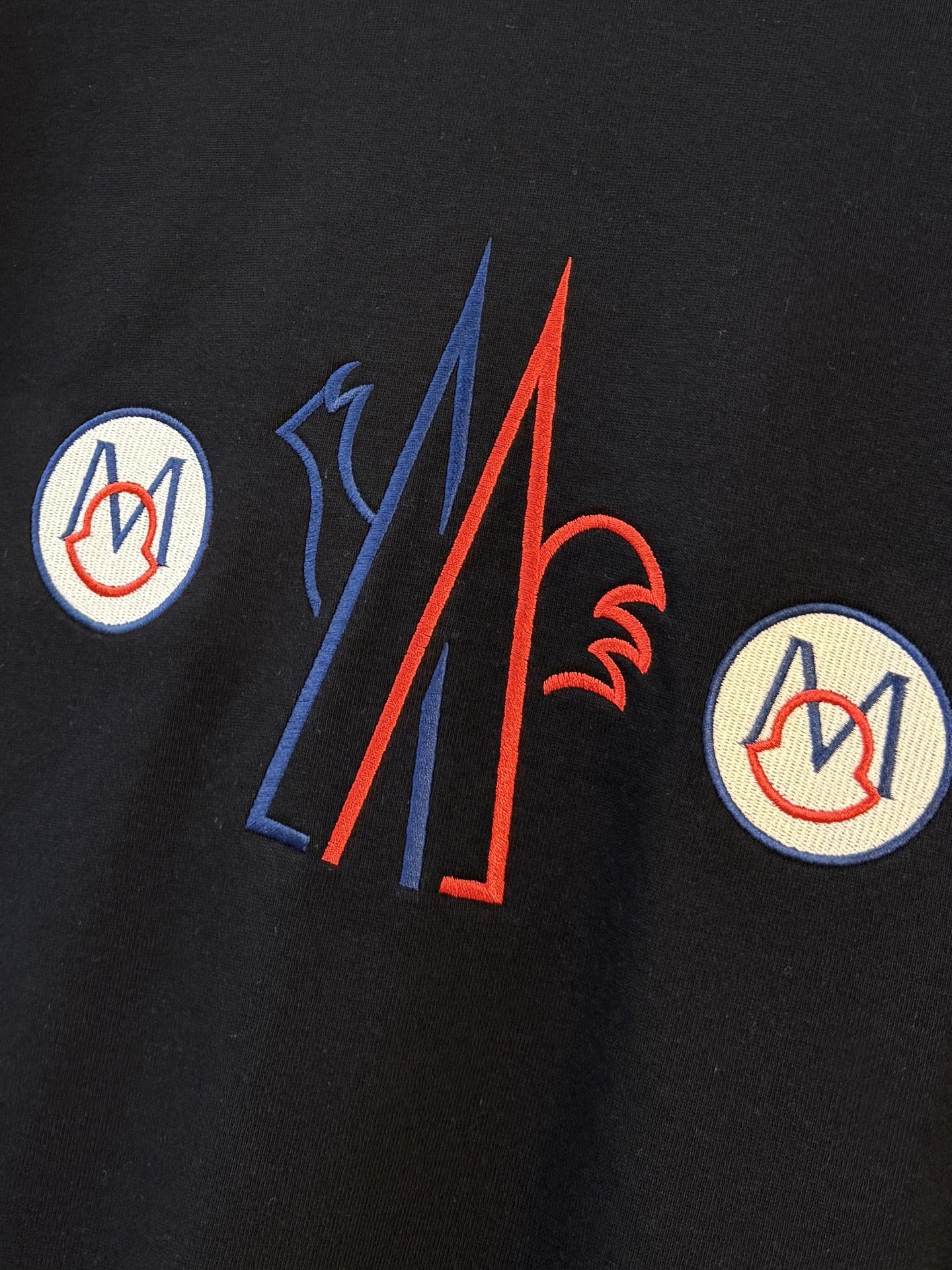 P蒙口25SS【新品】最新最顶级版本精美工艺圆领卫衣，最顶级的品质专柜原单套头衫，顶级制作工艺进口面料，