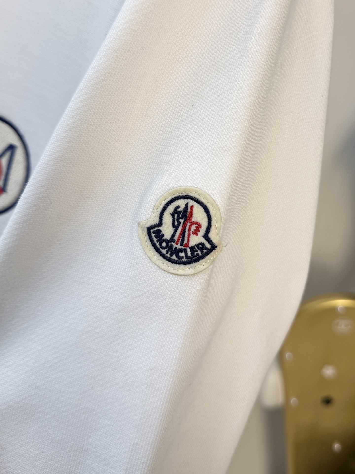 P蒙口25SS【新品】最新最顶级版本精美工艺圆领卫衣，最顶级的品质专柜原单套头衫，顶级制作工艺进口面料，