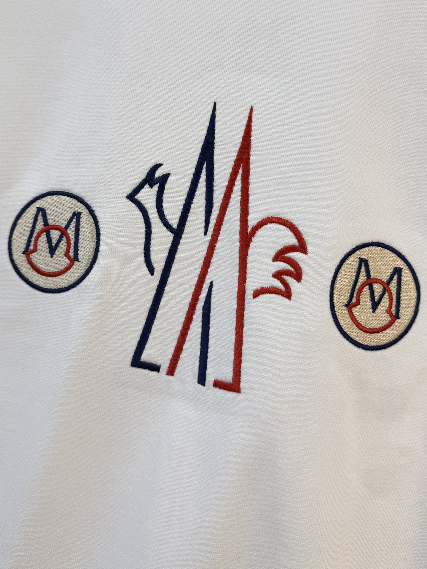 P蒙口25SS【新品】最新最顶级版本精美工艺圆领卫衣，最顶级的品质专柜原单套头衫，顶级制作工艺进口面料，