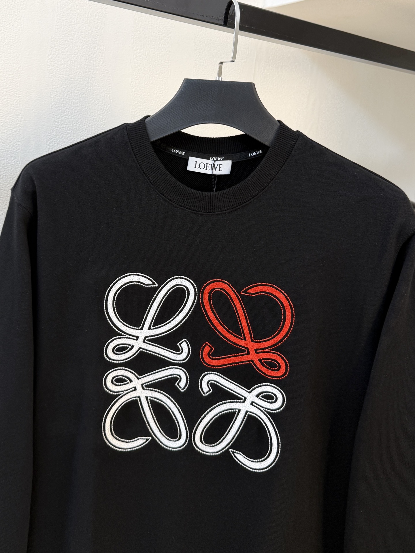 P罗意威25SS【新品】最新最顶级版本精美工艺圆领卫衣，最顶级的品质专柜原单套头衫，顶级制作工艺进口面料