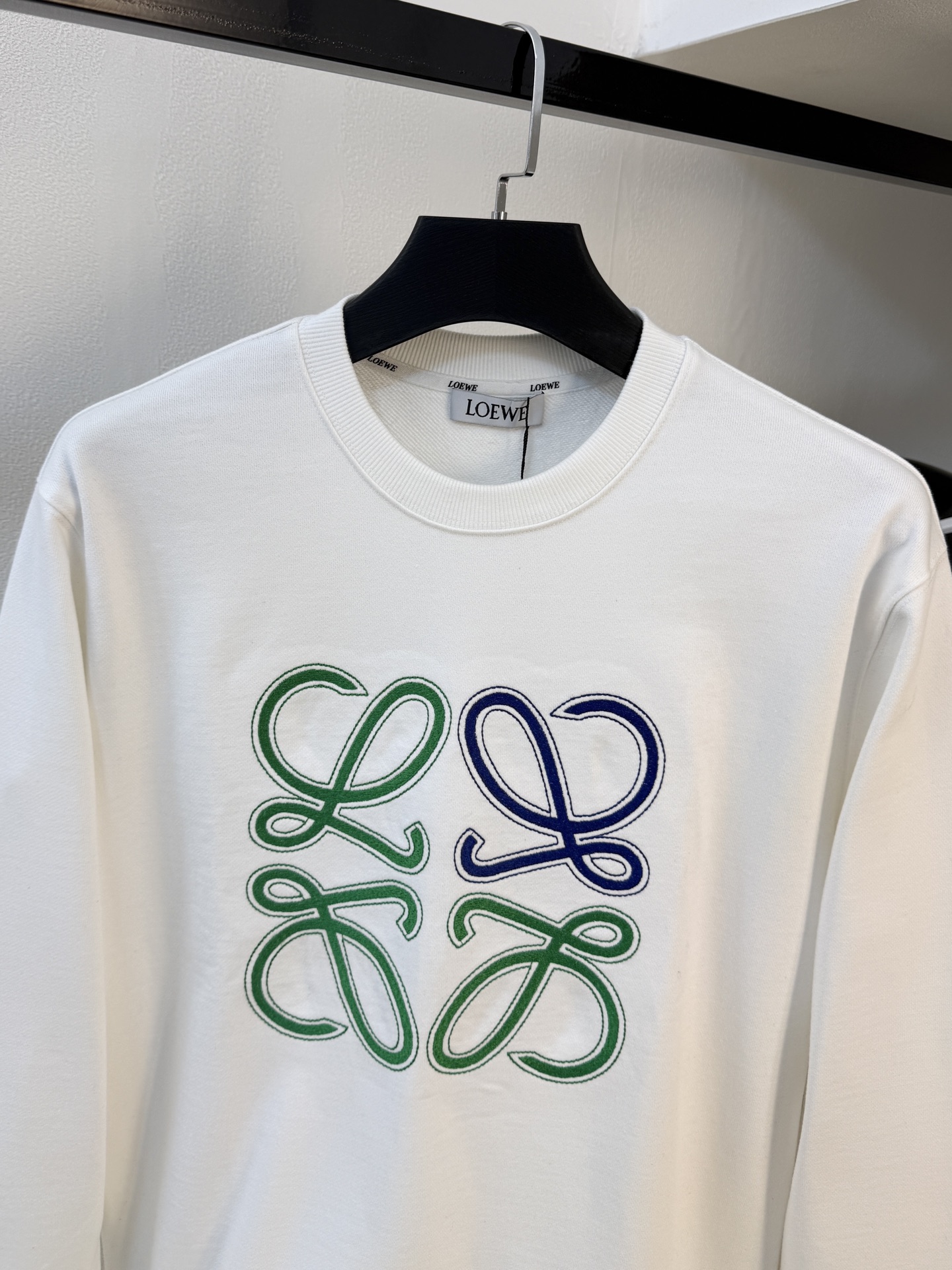 P罗意威25SS【新品】最新最顶级版本精美工艺圆领卫衣，最顶级的品质专柜原单套头衫，顶级制作工艺进口面料