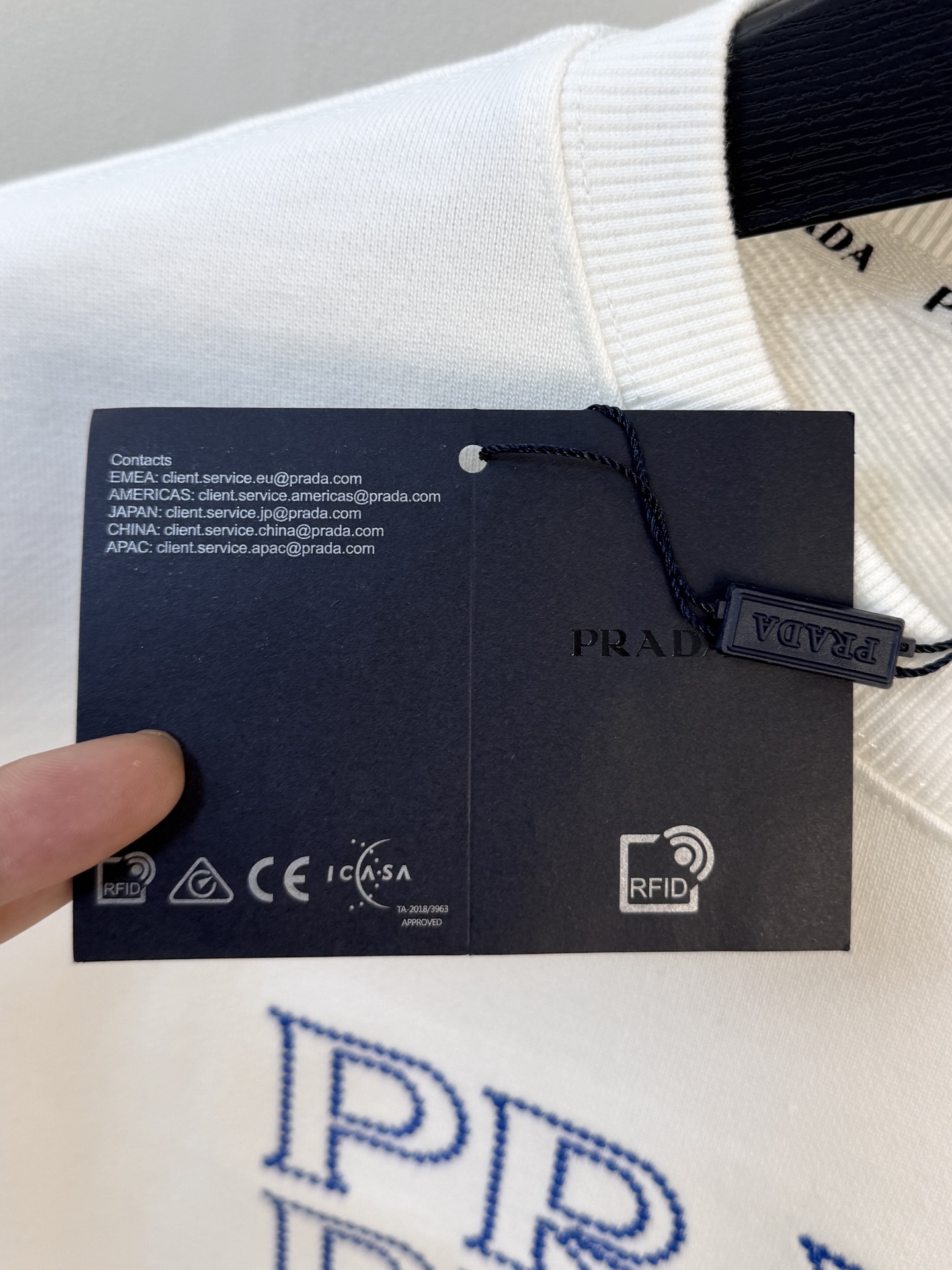 P普拉达25SS【新品】最新最顶级版本精美工艺圆领卫衣，最顶级的品质专柜原单套头衫，顶级制作工艺进口面料