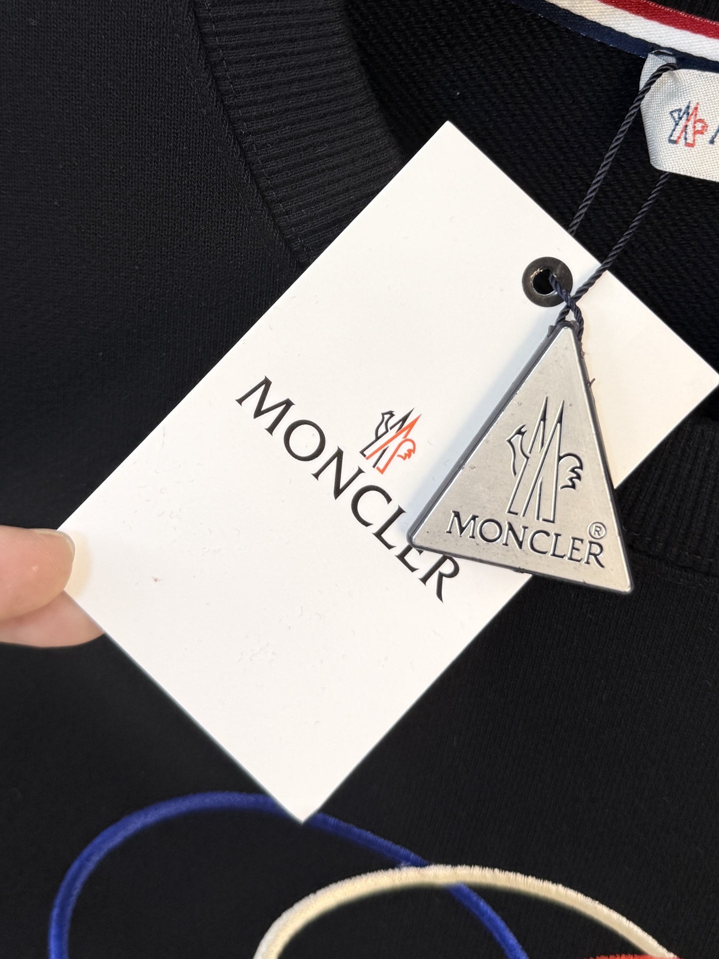 P蒙口25SS【新品】最新最顶级版本精美工艺圆领卫衣，最顶级的品质专柜原单套头衫，顶级制作工艺进口面料，