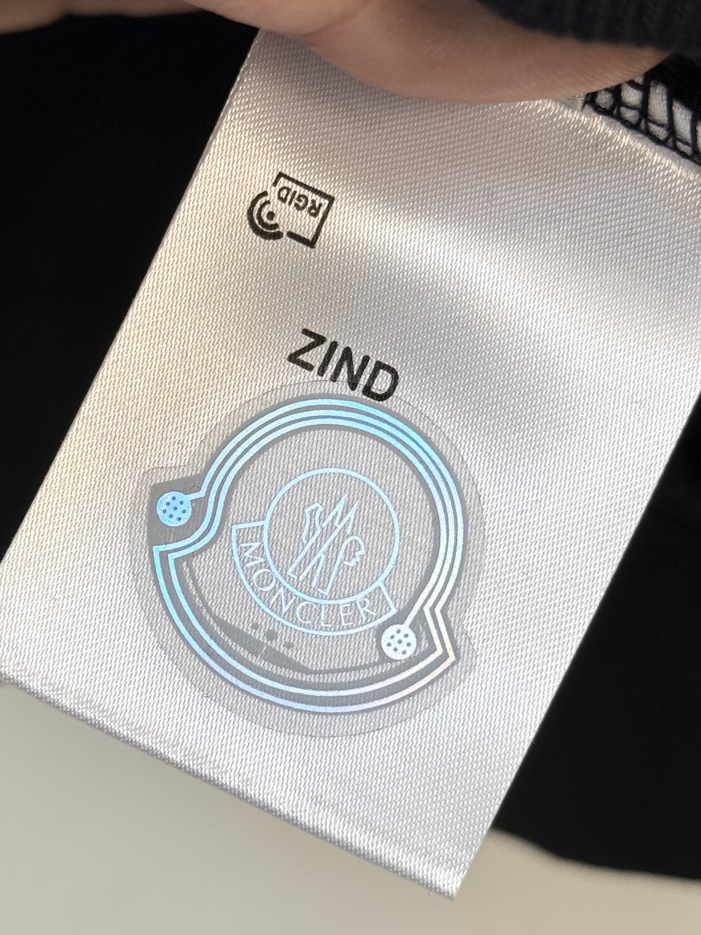 P蒙口25SS【新品】最新最顶级版本精美工艺圆领卫衣，最顶级的品质专柜原单套头衫，顶级制作工艺进口面料，