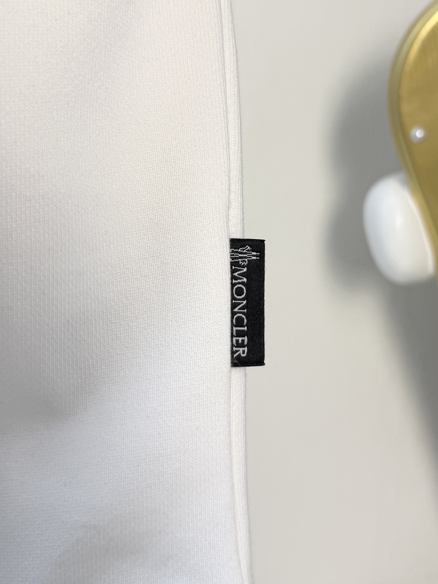 P蒙口25SS【新品】最新最顶级版本精美工艺圆领卫衣，最顶级的品质专柜原单套头衫，顶级制作工艺进口面料，