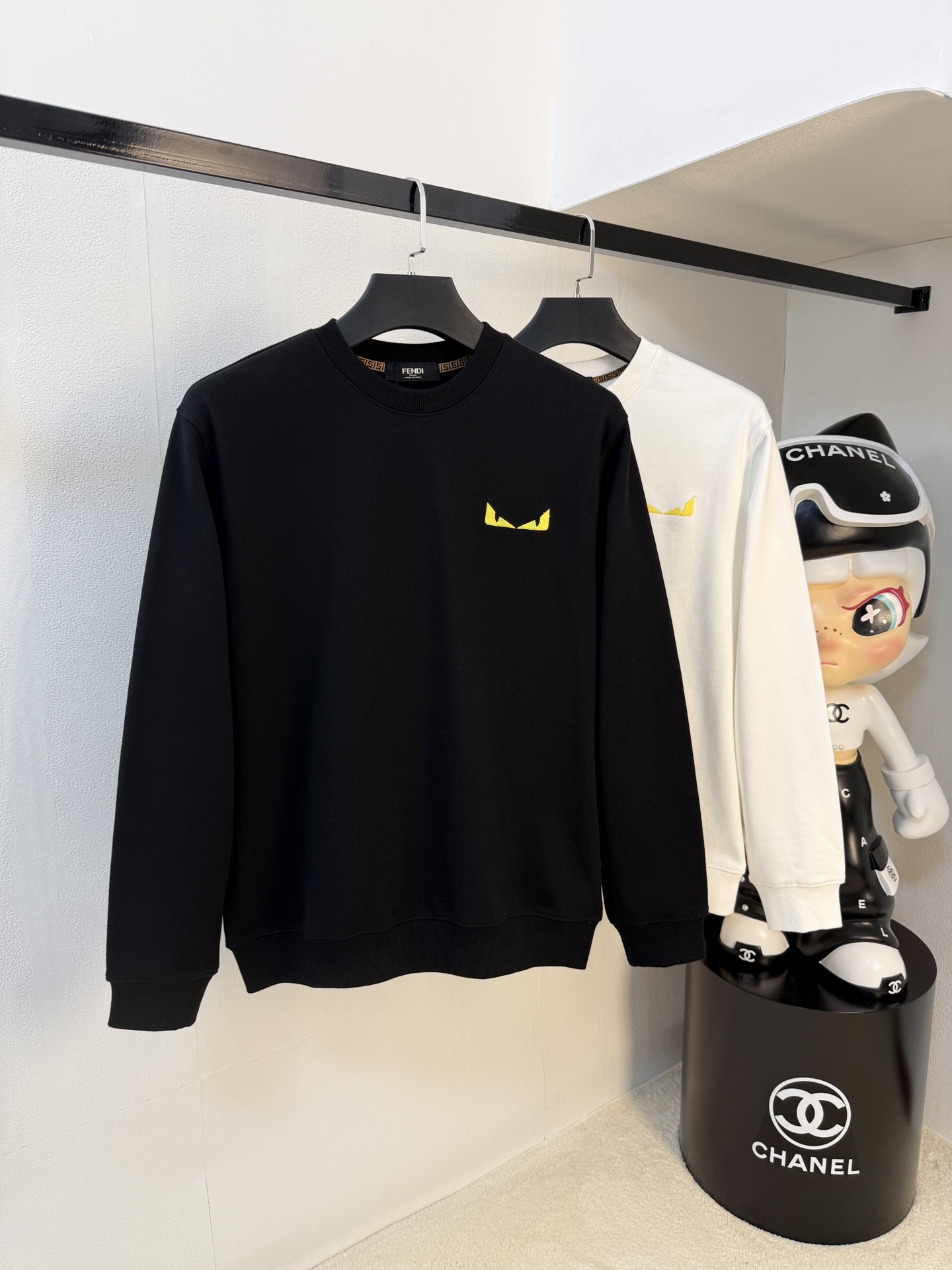 P芬迪25SS【新品】最新最顶级版本精美工艺圆领卫衣，最顶级的品质专柜原单套头衫，顶级制作工艺进口面料，