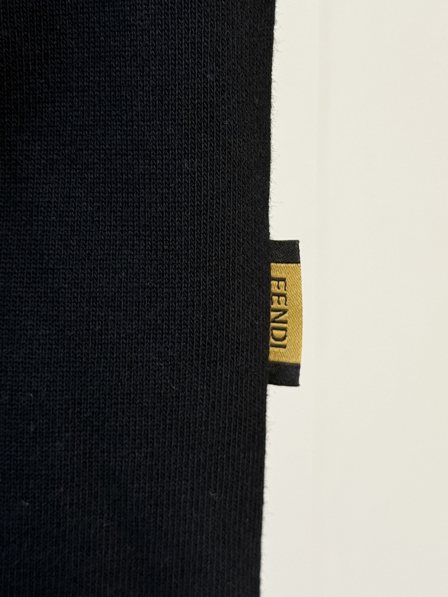 P芬迪25SS【新品】最新最顶级版本精美工艺圆领卫衣，最顶级的品质专柜原单套头衫，顶级制作工艺进口面料，