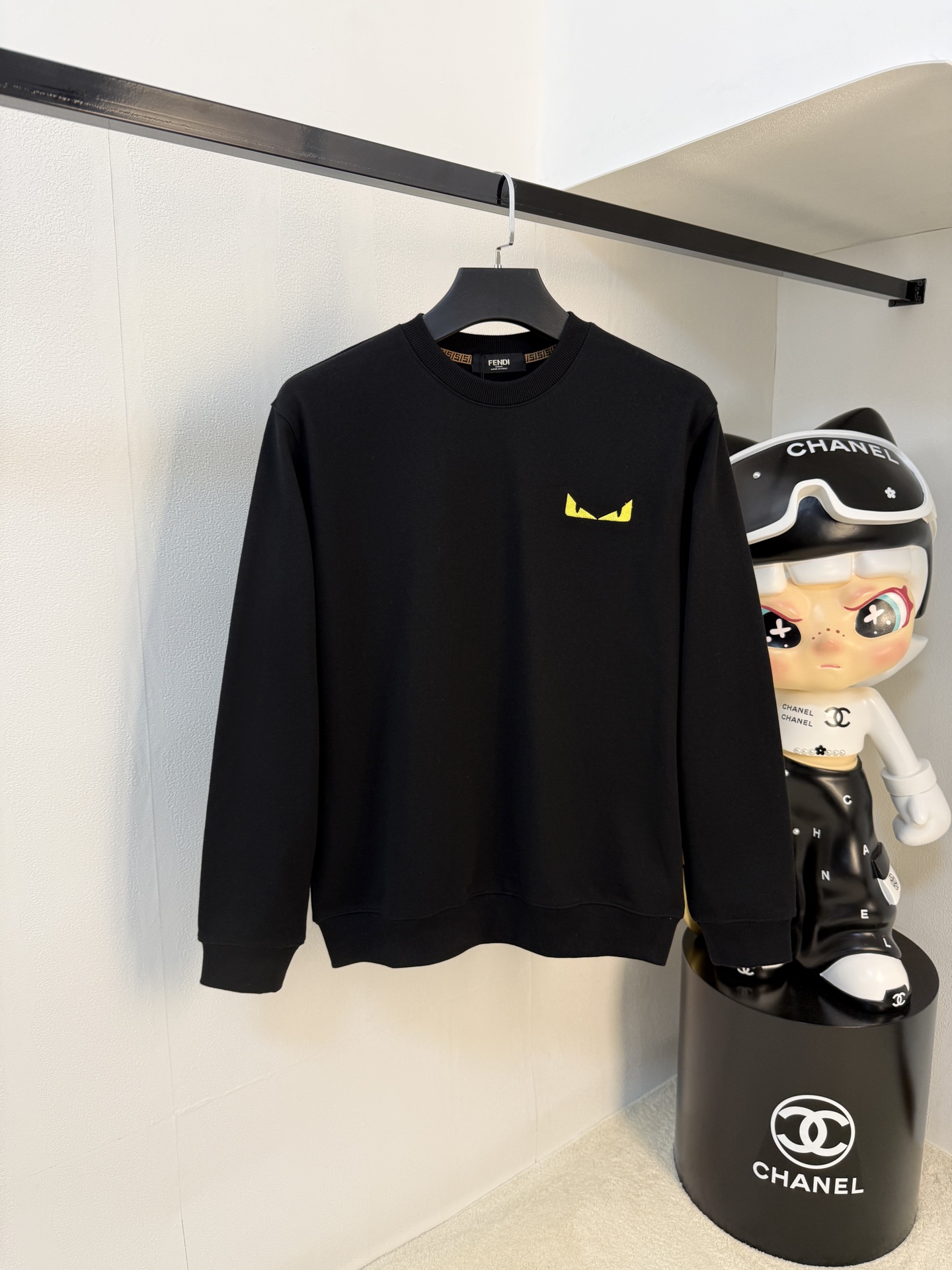 P芬迪25SS【新品】最新最顶级版本精美工艺圆领卫衣，最顶级的品质专柜原单套头衫，顶级制作工艺进口面料，