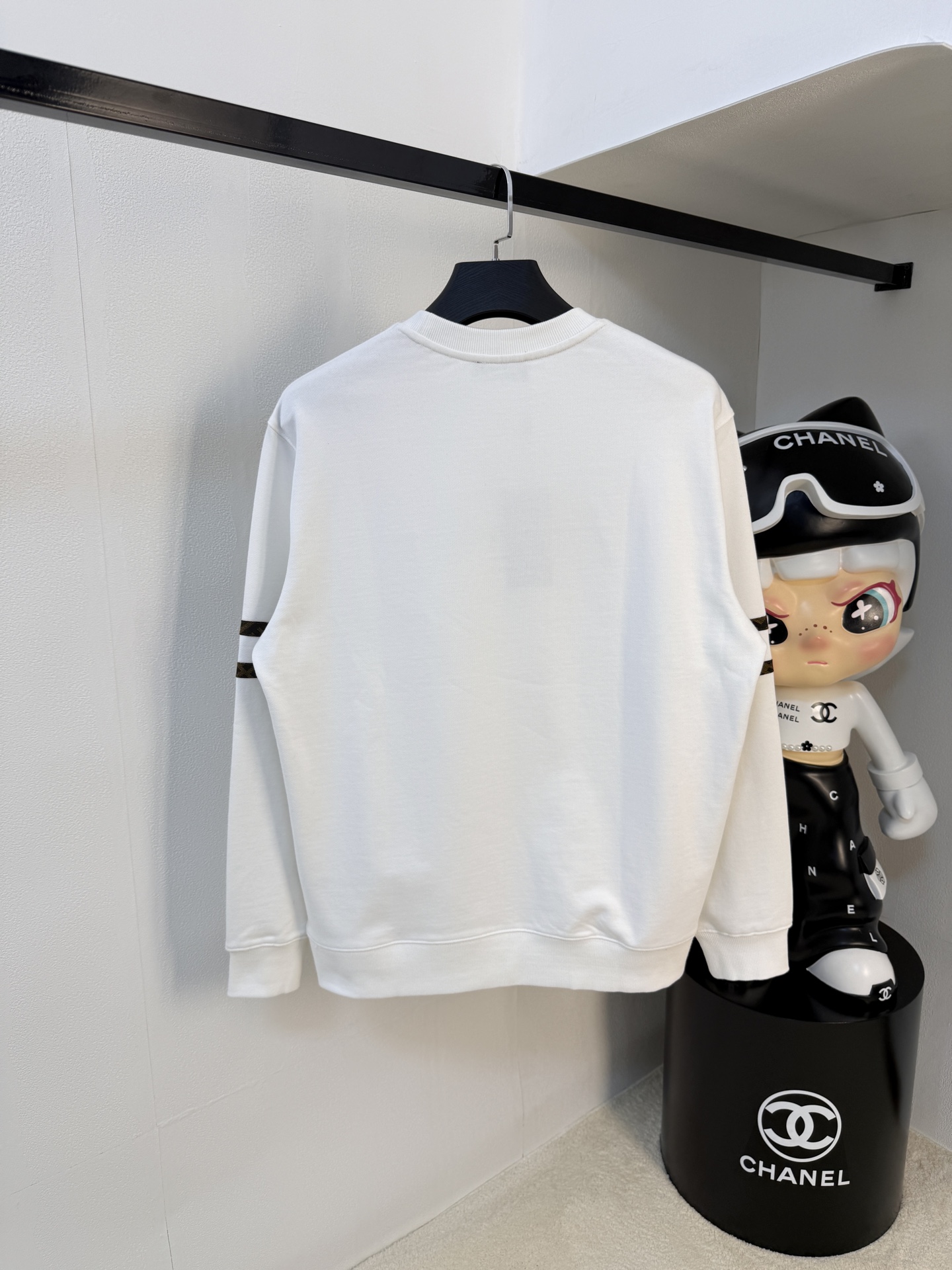 P芬迪25SS【新品】最新最顶级版本精美工艺圆领卫衣，最顶级的品质专柜原单套头衫，顶级制作工艺进口面料，