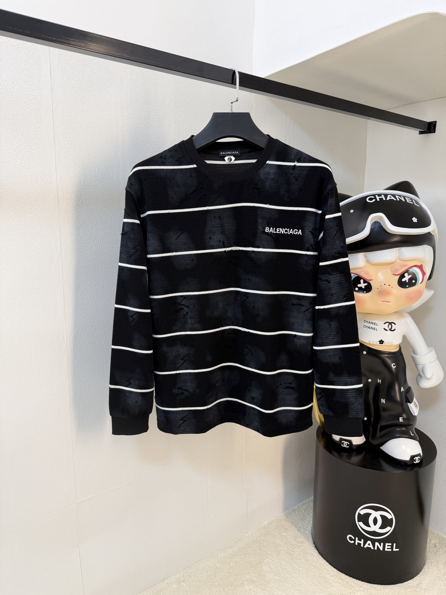 Balenciaga 25SS Striped Crewneck Sweatshirt - Premium Quality, Unisex Design