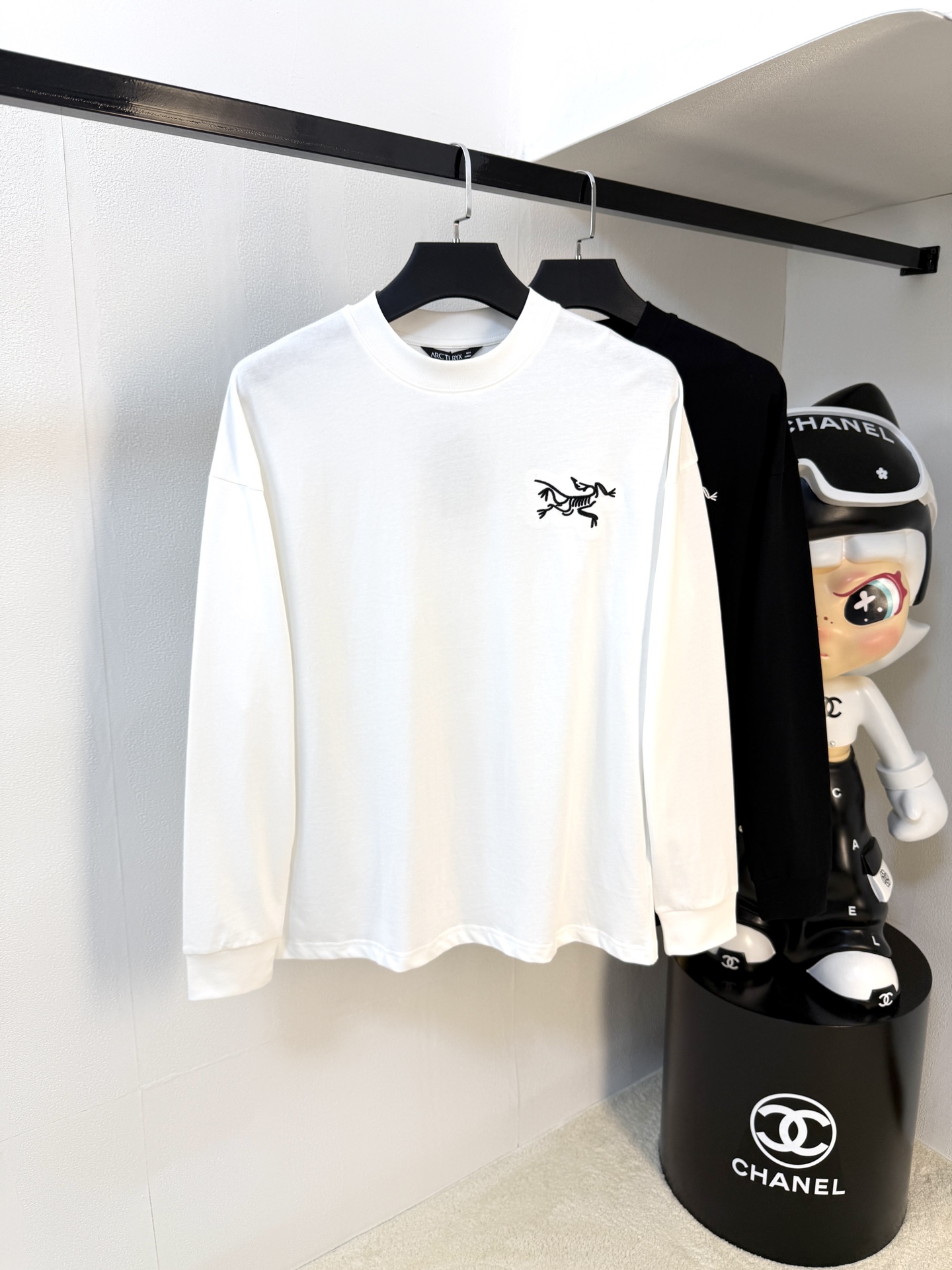 Arc'teryx Long Sleeve T-Shirt - Comfortable, Breathable, and Stylish 10 i1760292633004 2805 0 8