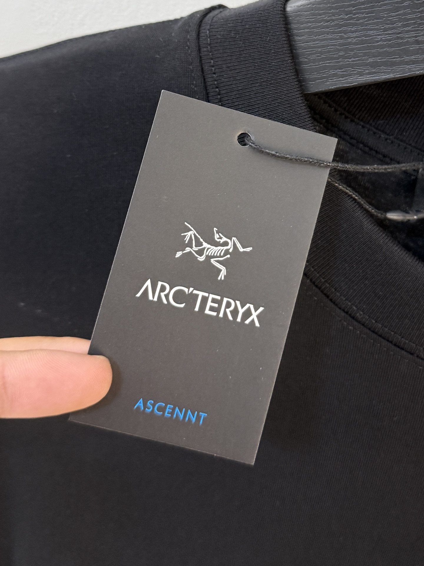 Arc'teryx Long Sleeve T-Shirt - Comfortable, Breathable, and Stylish 5 i1760292648894 3163 0 3