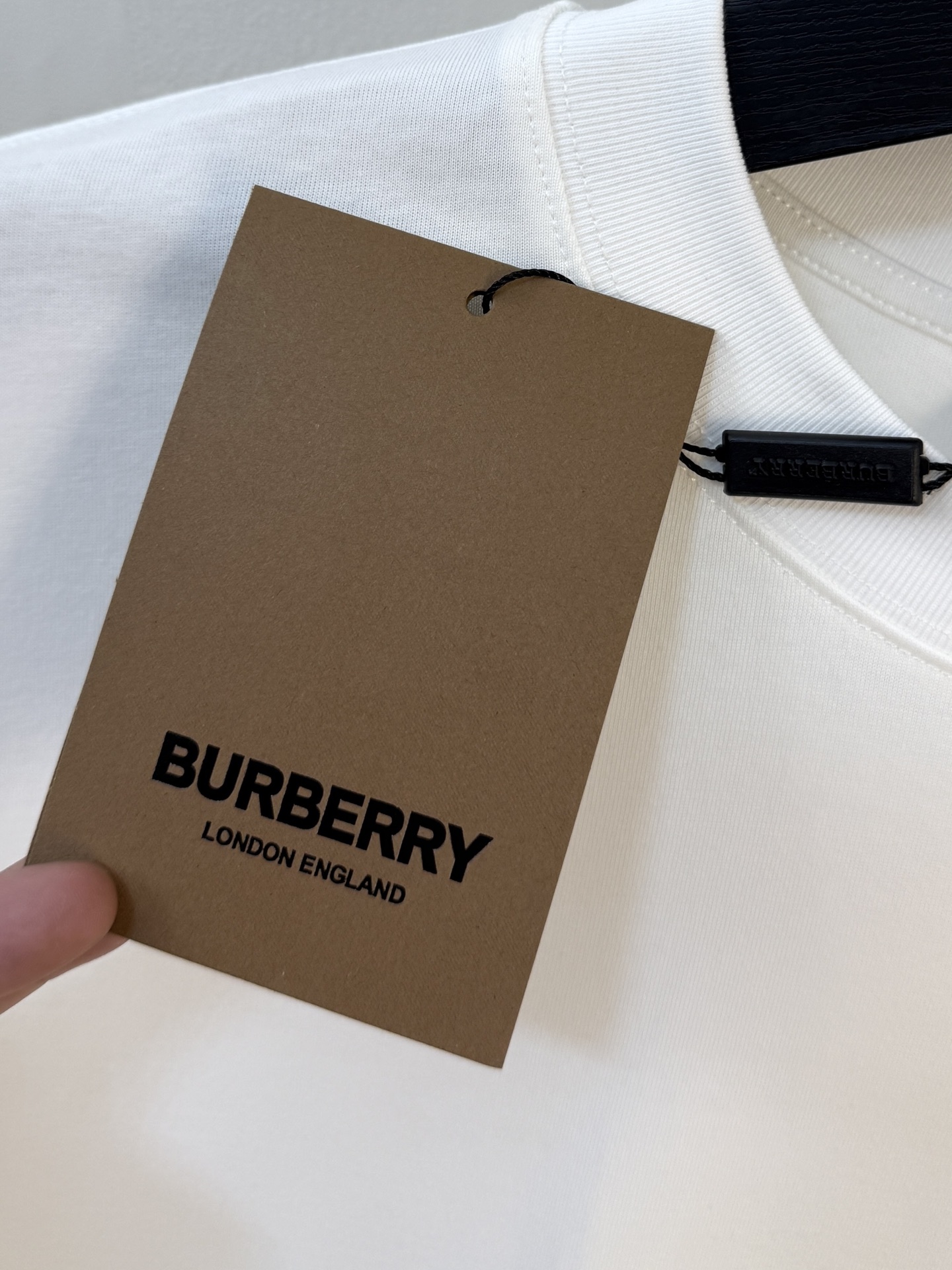Burberry Men's White Long Sleeve T-Shirt with Logo Detail, Casual Style 5 i1760292717531 8735 0 3