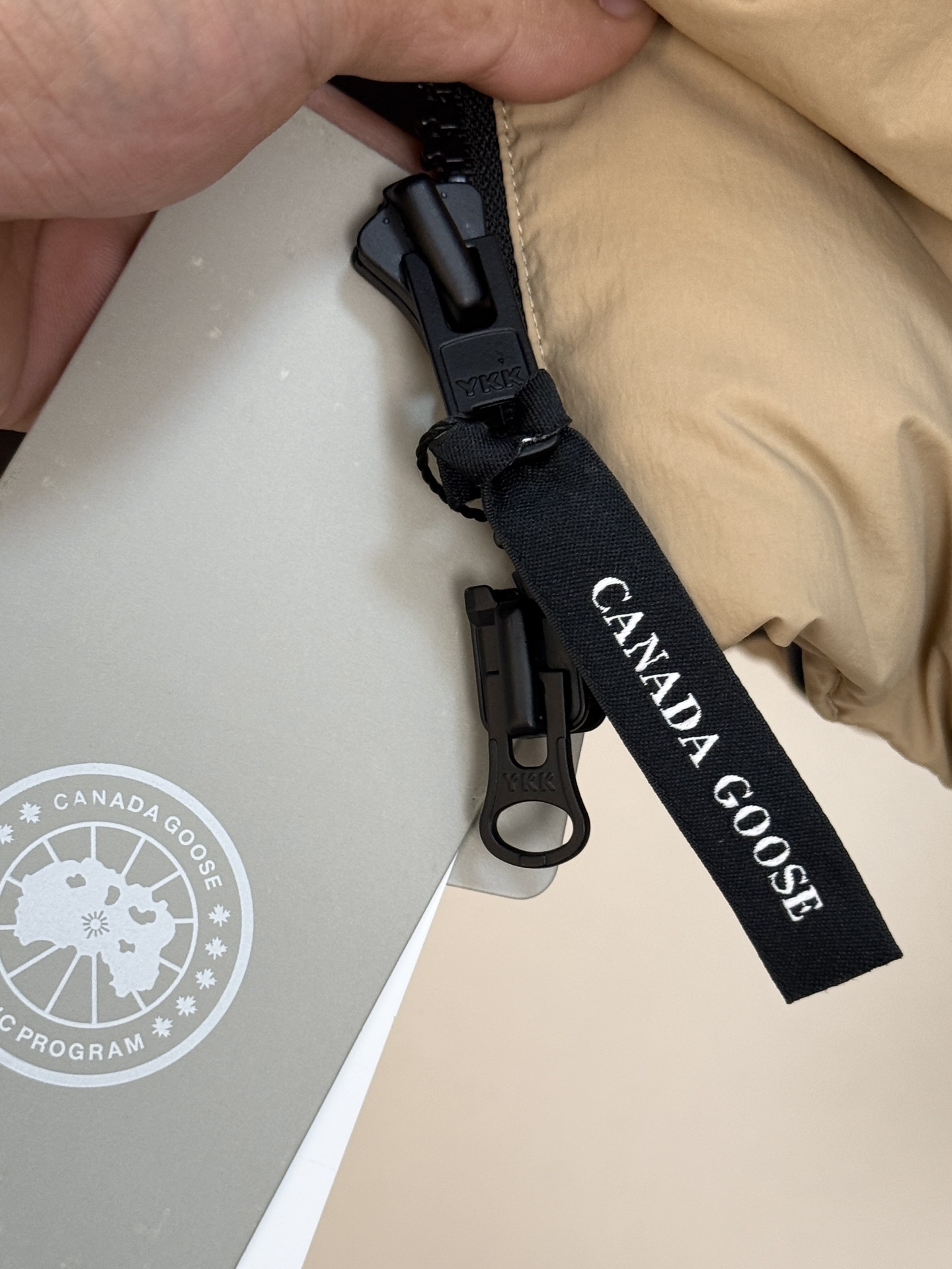 P 加拿大鹅 Canada Goose 秋冬新款羽绒服搭配毛衣 卫衣 保暖同时毫无束缚感采用国标95白鸭