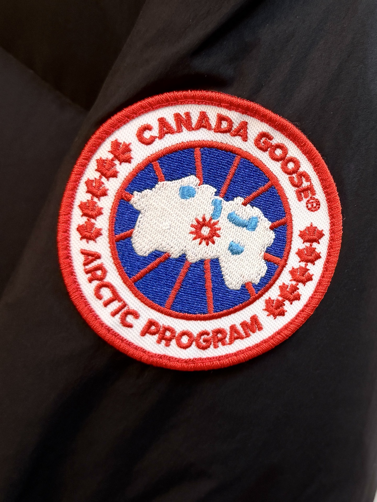 P 加拿大鹅 Canada Goose 秋冬新款羽绒服搭配毛衣 卫衣 保暖同时毫无束缚感采用国标95白鸭