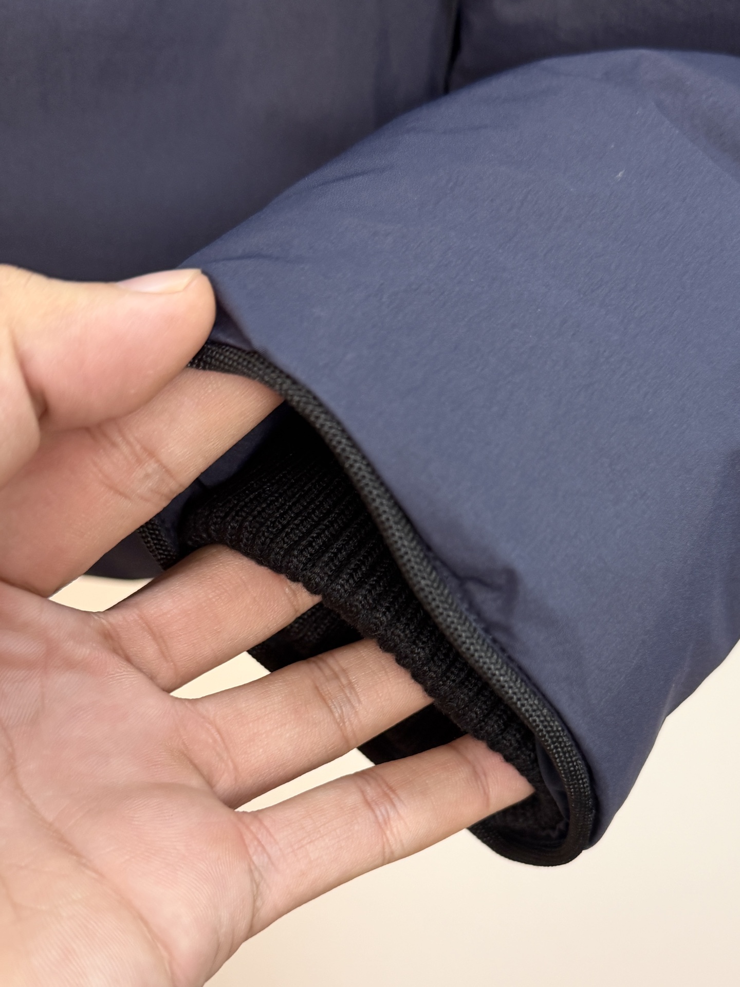 P 加拿大鹅 Canada Goose 秋冬新款羽绒服搭配毛衣 卫衣 保暖同时毫无束缚感采用国标95白鸭