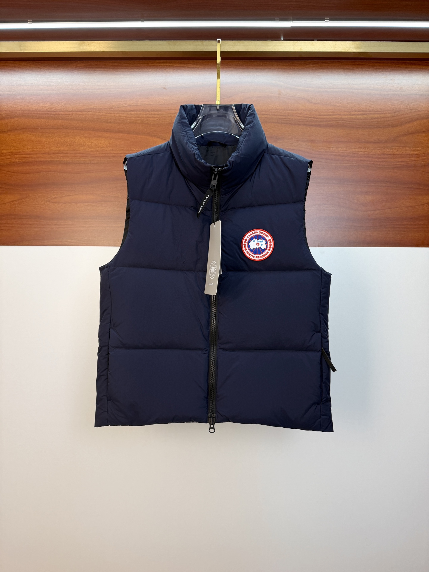 P 加拿大鹅 Canada Goose 秋冬新款羽绒马甲 搭配毛衣 卫衣 保暖同时毫无束缚感采用国标95