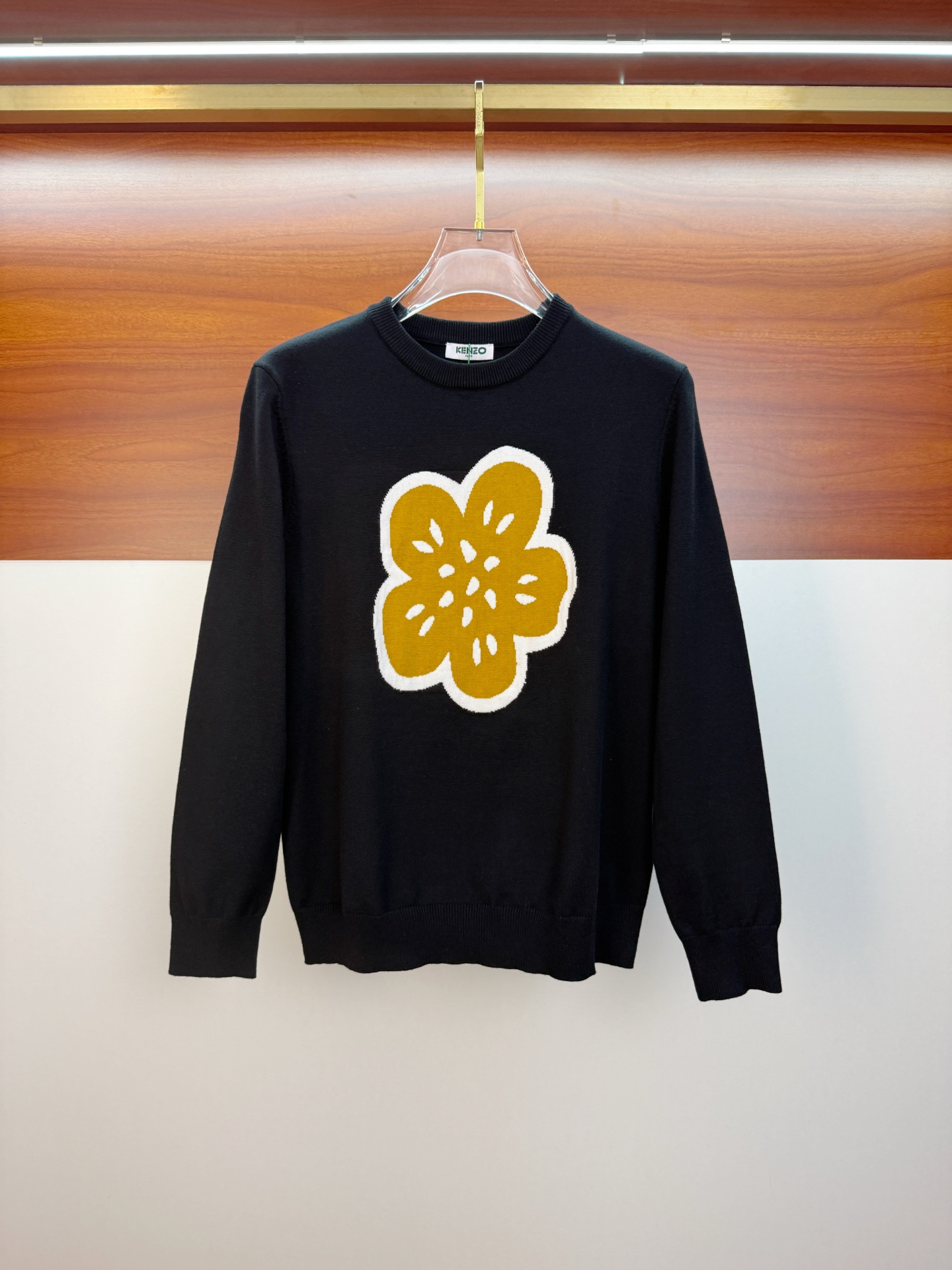 NO:601874,Kenzo 25ss autumn and winter [new product] sweater is exclusively for the toughest products, imported original technical wool worsted!  The fine knitting is integrated, and the color mixed weaving is purely handmade. The grade is extremely high, highlighting the taste and luxury of clothing. The craftsmanship is exquisite!  Customized original craftsmanship threaded upper body, extremely handsome, purchasing agent level counter, same style for men and women, size S-XL,,sweaters,alexander wang19860909kenzo 25ss秋冬【新品】毛衣专供狠货,进口原版科技羊毛精纺！精细针织一体,色彩混织纯手工技艺呈现 档次极高,凸显衣着品味与奢华 工艺精湛！定制原版工艺螺纹上身帅到爆,代购级别专柜男女同款 码数S-XL,,sweaters,alexander wang,Men's clothing