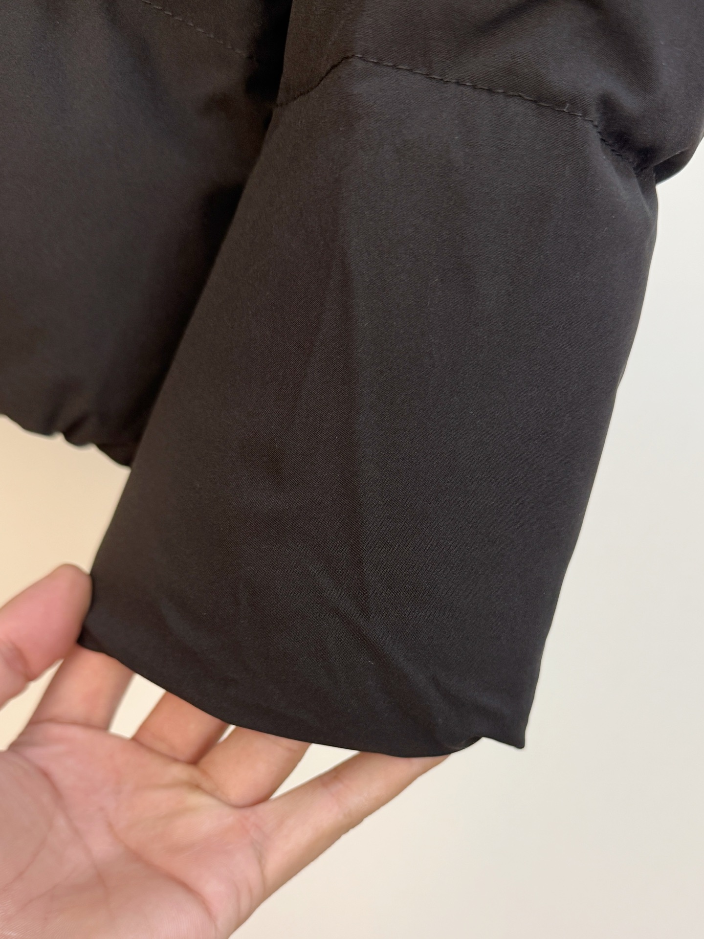 P迪桑特棉服25ss早秋【新品】秋冬专柜新款休闲棉服外套！超前卫设计风格 细腻舒适 穿着非常轻便不易起皱