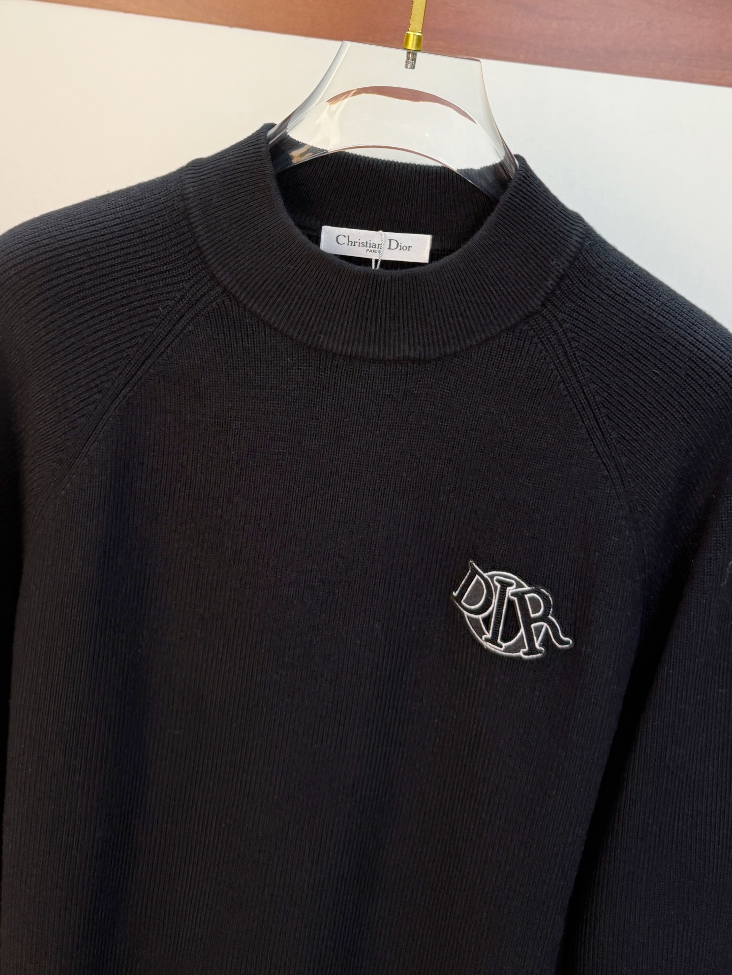 P迪奥2025【新品】秋冬新款针织羊毛开衫 高品质意大利进口羊毛混纺面料，高密度针织，时尚百搭毛衣，帅气