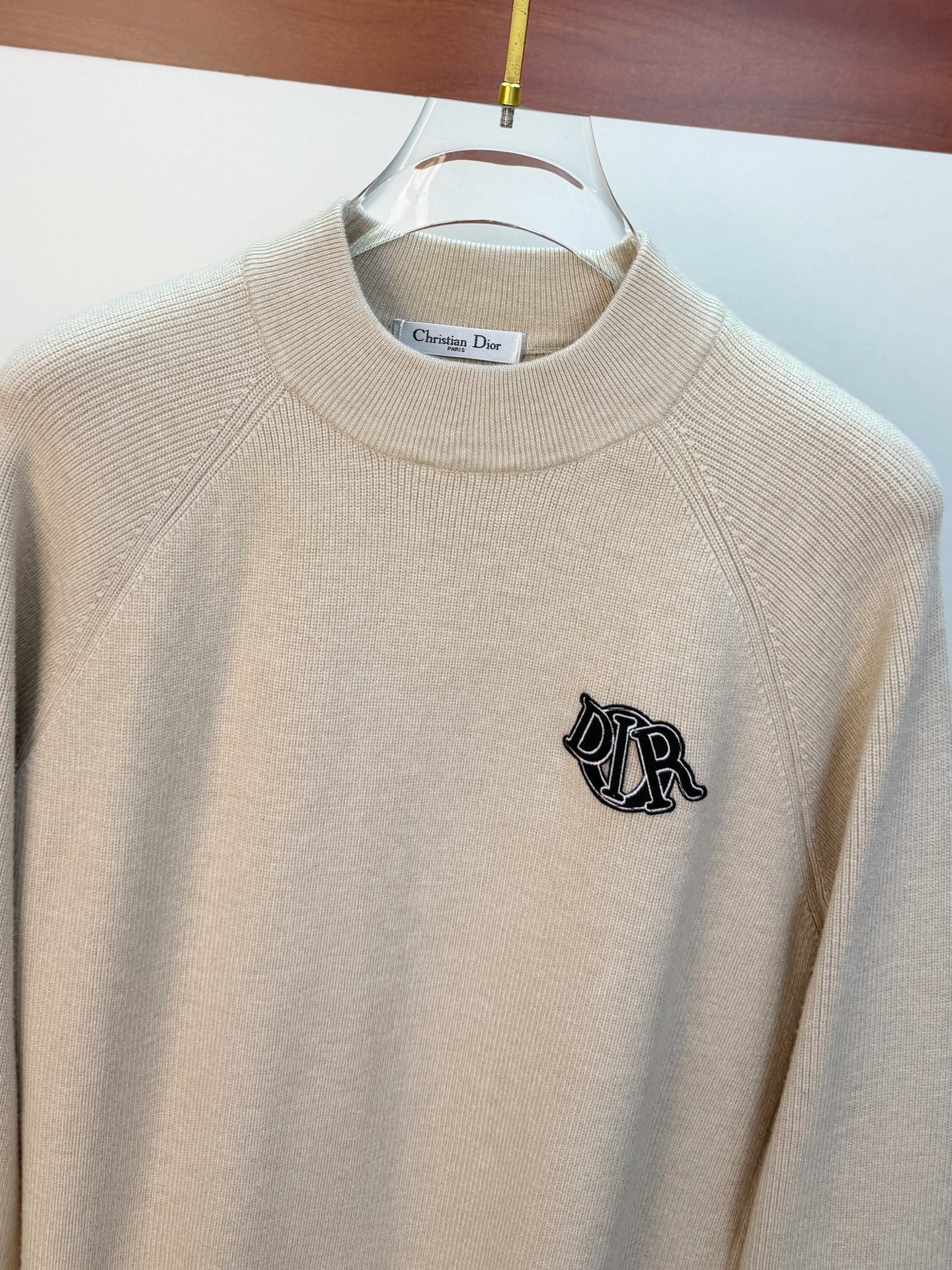 P迪奥2025【新品】秋冬新款针织羊毛开衫 高品质意大利进口羊毛混纺面料，高密度针织，时尚百搭毛衣，帅气