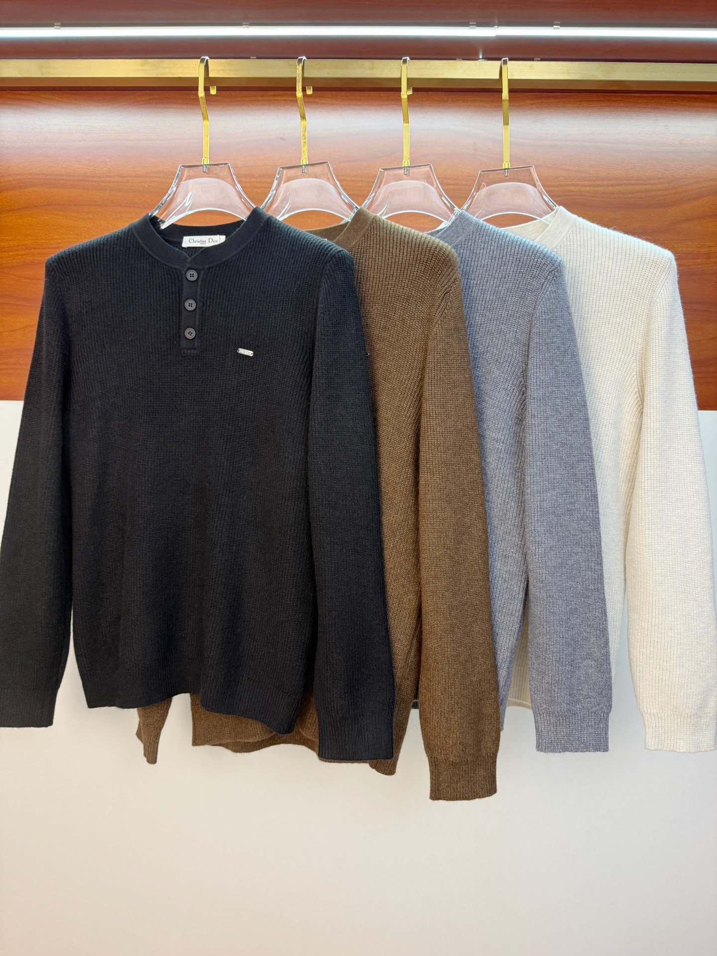 P迪奥2025【新品】秋冬新款针织羊毛开衫 高品质意大利进口羊毛混纺面料，高密度针织，时尚百搭毛衣，帅气