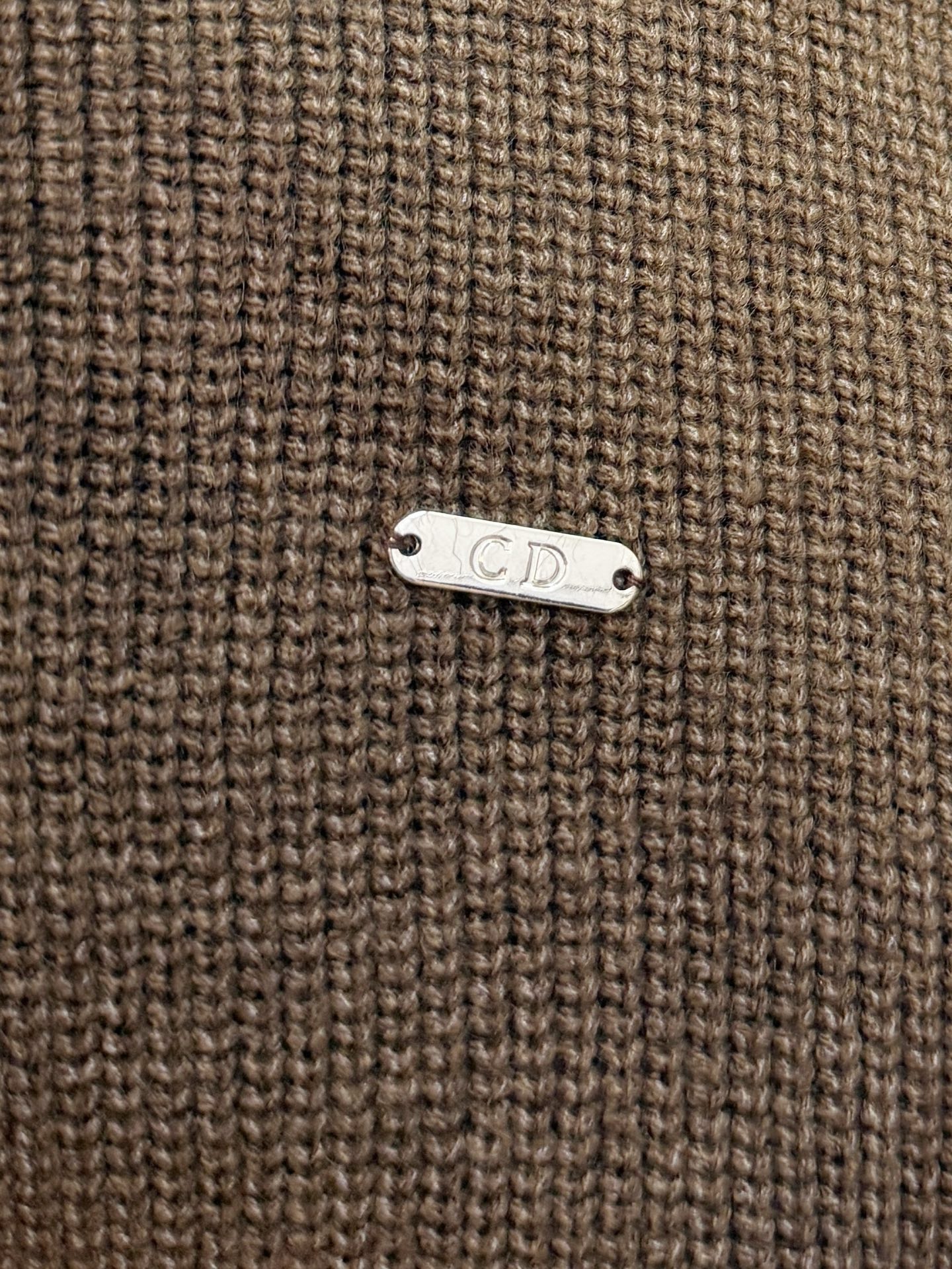 P迪奥2025【新品】秋冬新款针织羊毛开衫 高品质意大利进口羊毛混纺面料，高密度针织，时尚百搭毛衣，帅气