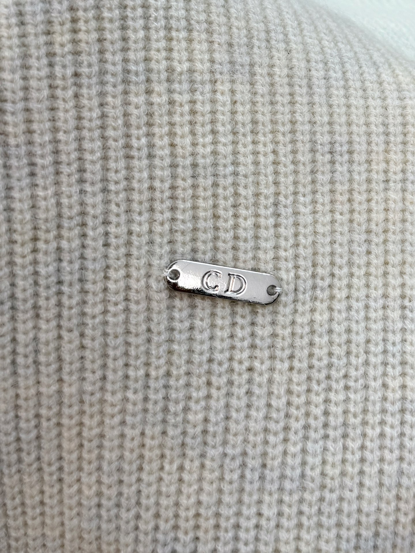 P迪奥2025【新品】秋冬新款针织羊毛开衫 高品质意大利进口羊毛混纺面料，高密度针织，时尚百搭毛衣，帅气