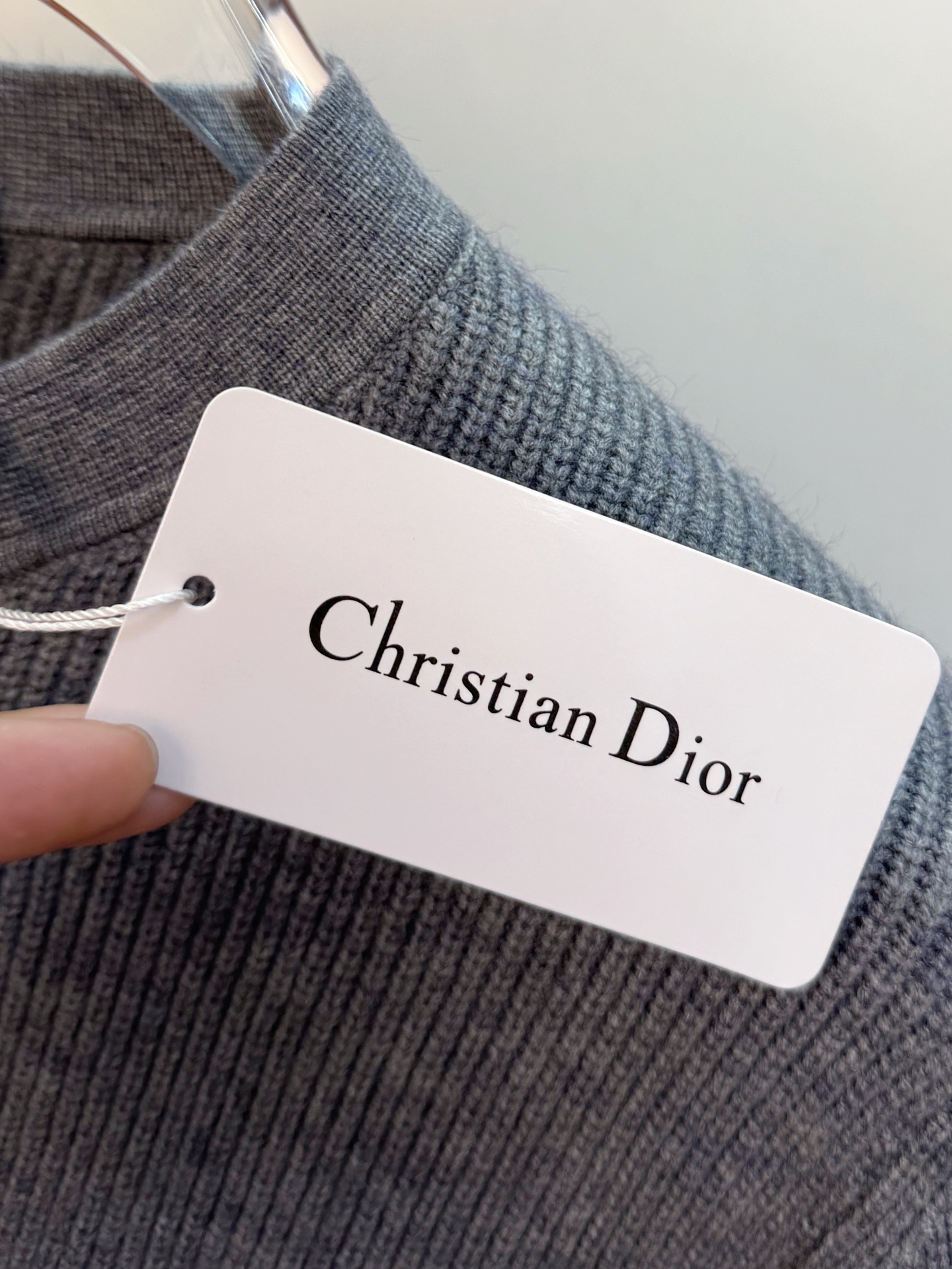 P迪奥2025【新品】秋冬新款针织羊毛开衫 高品质意大利进口羊毛混纺面料，高密度针织，时尚百搭毛衣，帅气