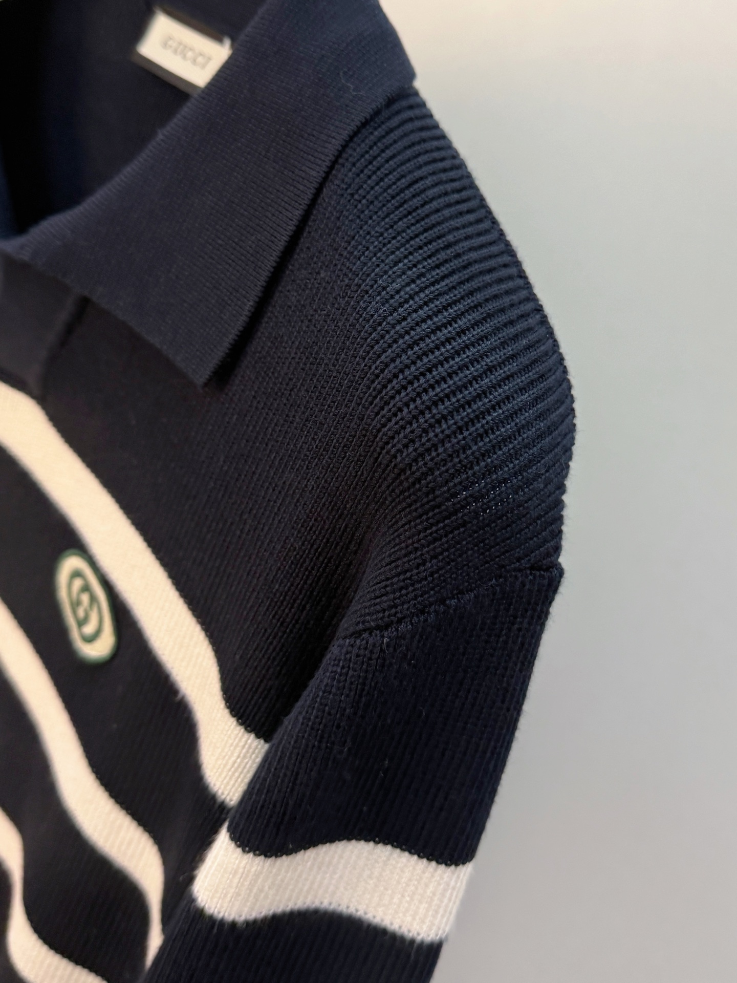 P杰尼亚2025【新品】秋冬新款针织羊毛开衫 高品质意大利进口羊毛混纺面料，高密度针织，时尚百搭毛衣，帅