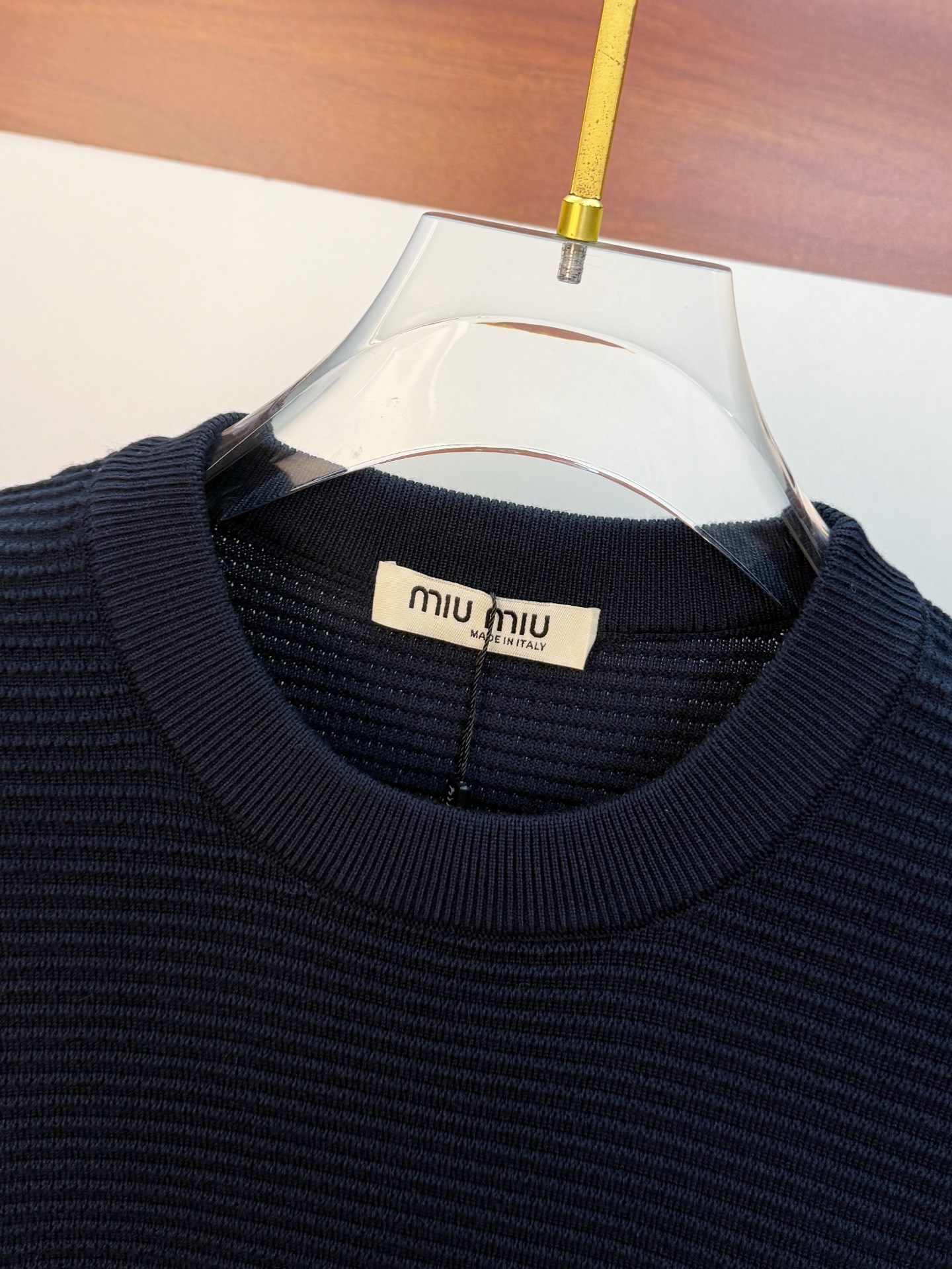 Pmiumiu2025【新品】秋冬新款针织羊毛开衫 高品质意大利进口羊毛混纺面料，高密度针织，时尚百搭毛