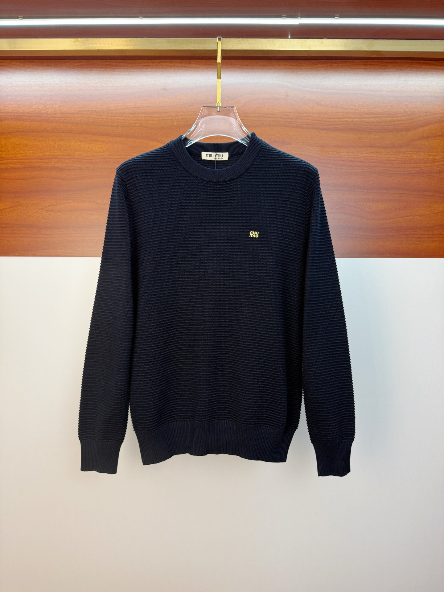 Pmiumiu2025【新品】秋冬新款针织羊毛开衫 高品质意大利进口羊毛混纺面料，高密度针织，时尚百搭毛