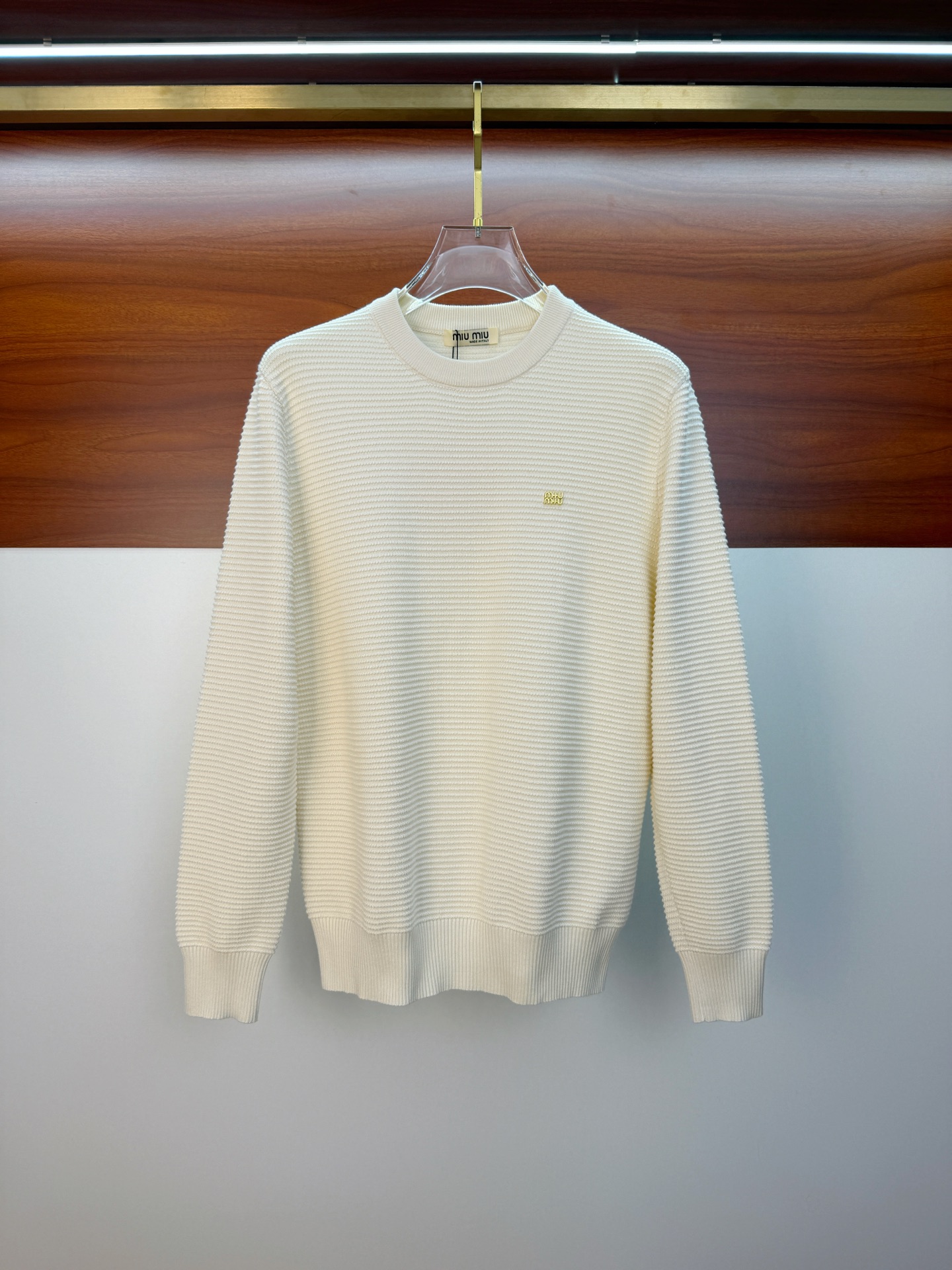 Pmiumiu2025【新品】秋冬新款针织羊毛开衫 高品质意大利进口羊毛混纺面料，高密度针织，时尚百搭毛