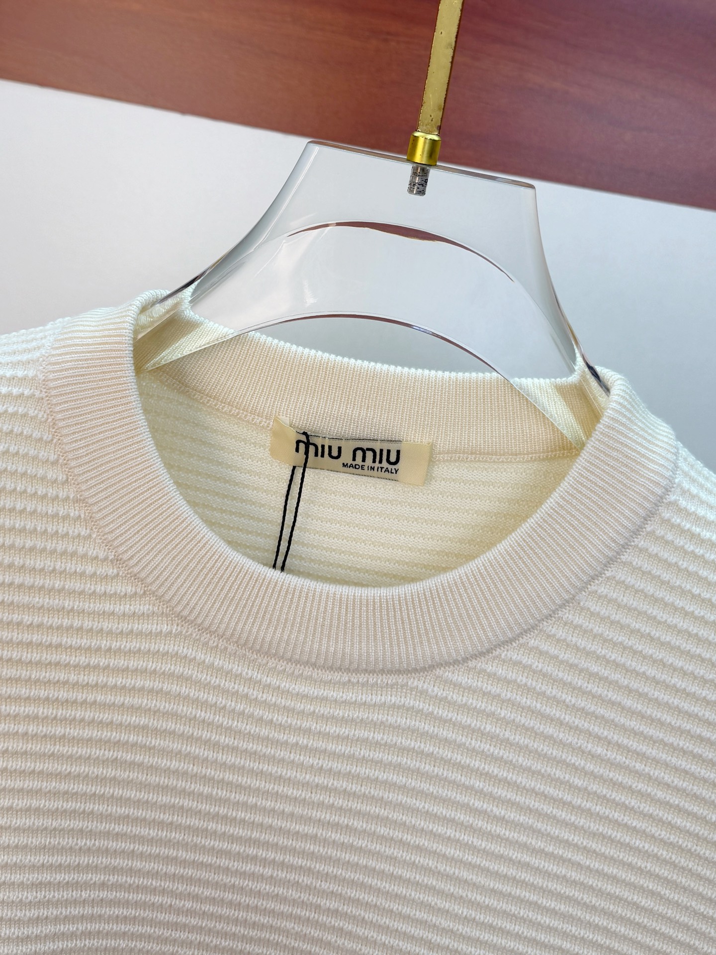 Pmiumiu2025【新品】秋冬新款针织羊毛开衫 高品质意大利进口羊毛混纺面料，高密度针织，时尚百搭毛