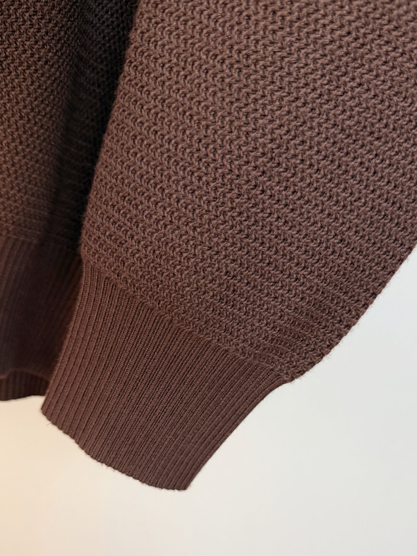 P赛琳2025【新品】秋冬新款针织羊毛开衫 高品质意大利进口羊毛混纺面料，高密度针织，时尚百搭毛衣，帅气