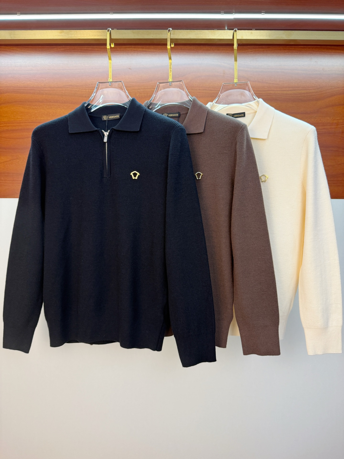 P范思哲2025【新品】秋冬新款针织羊毛开衫 高品质意大利进口羊毛混纺面料，高密度针织，时尚百搭毛衣，帅