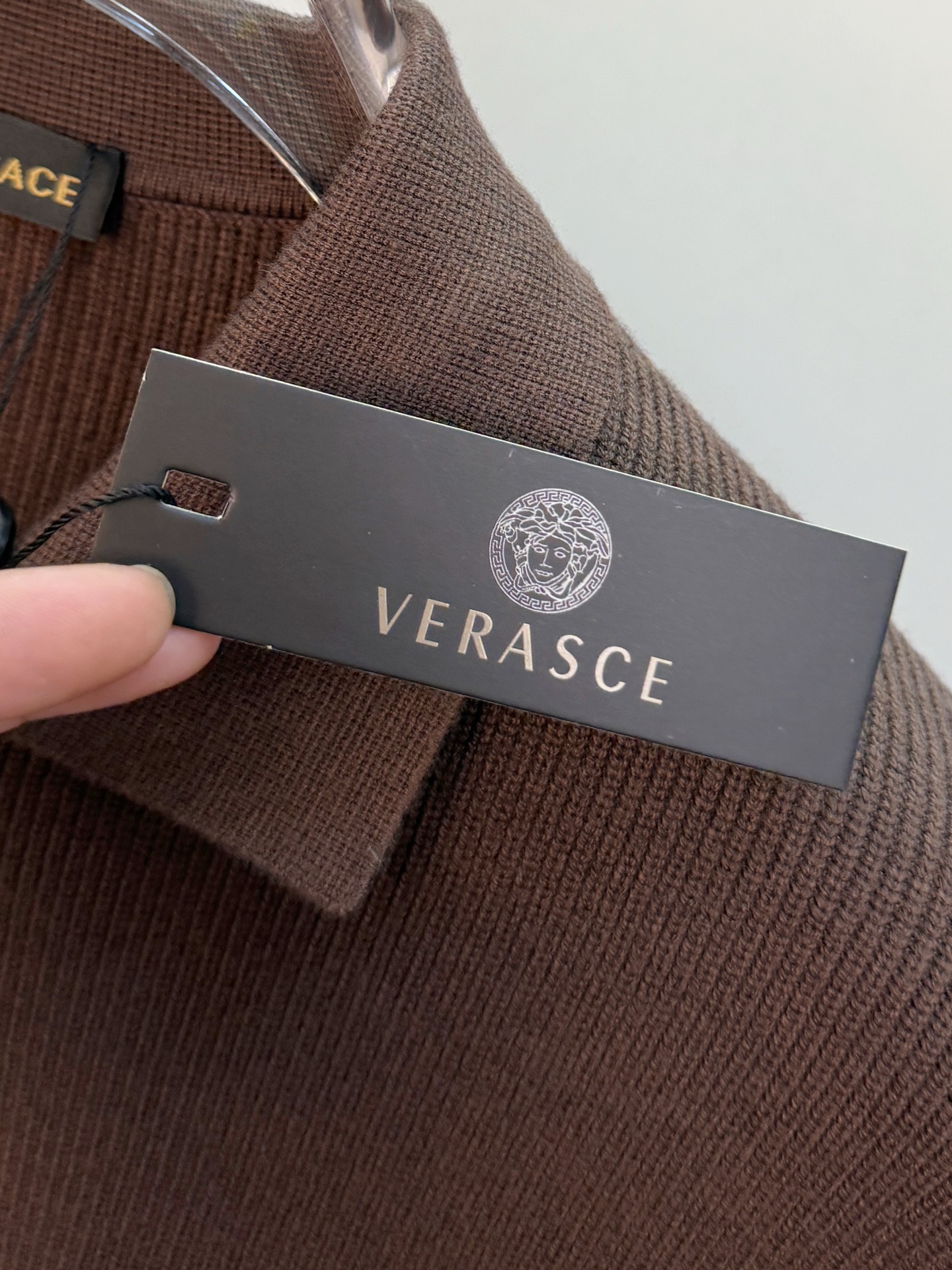 P范思哲2025【新品】秋冬新款针织羊毛开衫 高品质意大利进口羊毛混纺面料，高密度针织，时尚百搭毛衣，帅