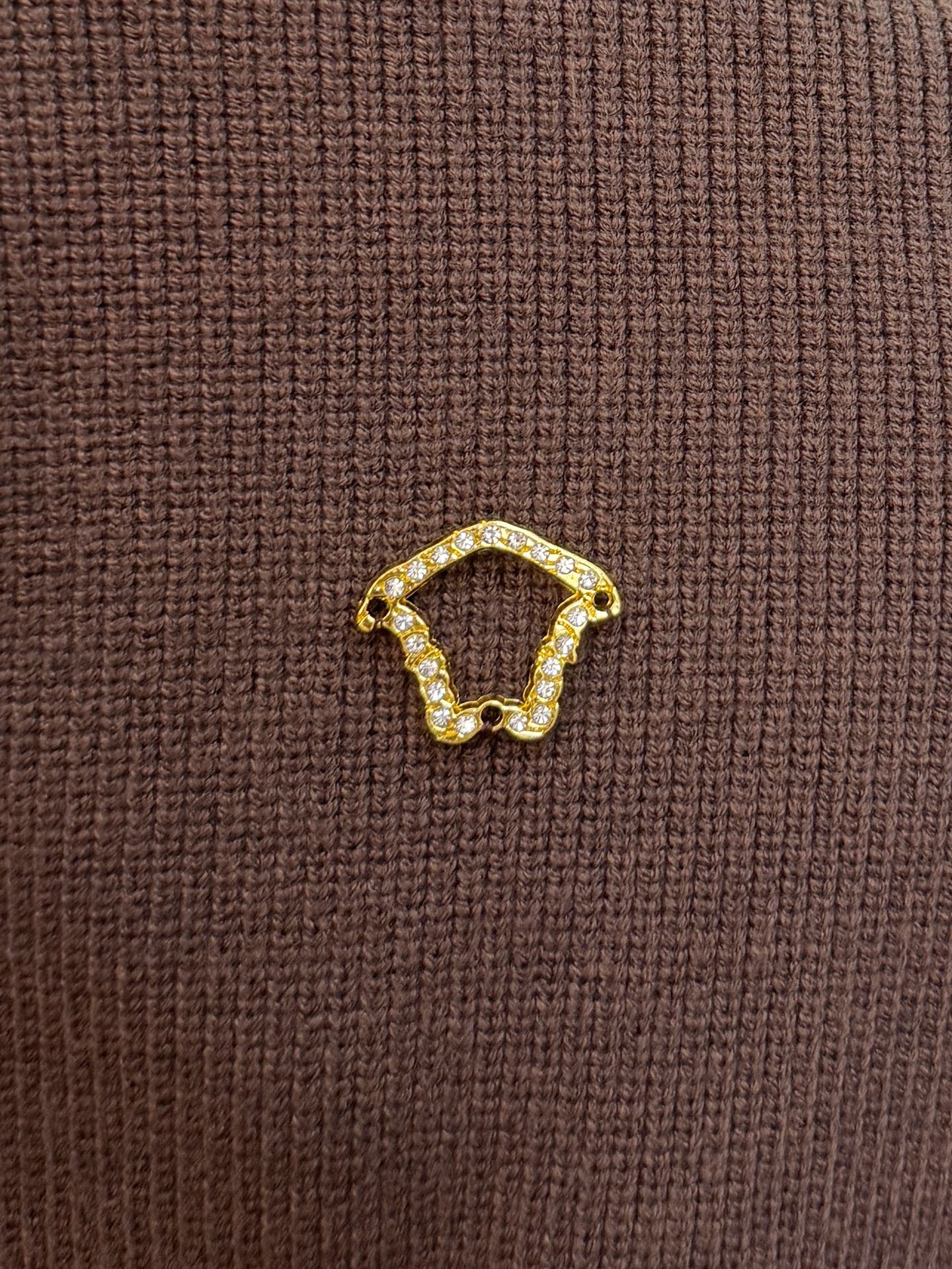 P范思哲2025【新品】秋冬新款针织羊毛开衫 高品质意大利进口羊毛混纺面料，高密度针织，时尚百搭毛衣，帅