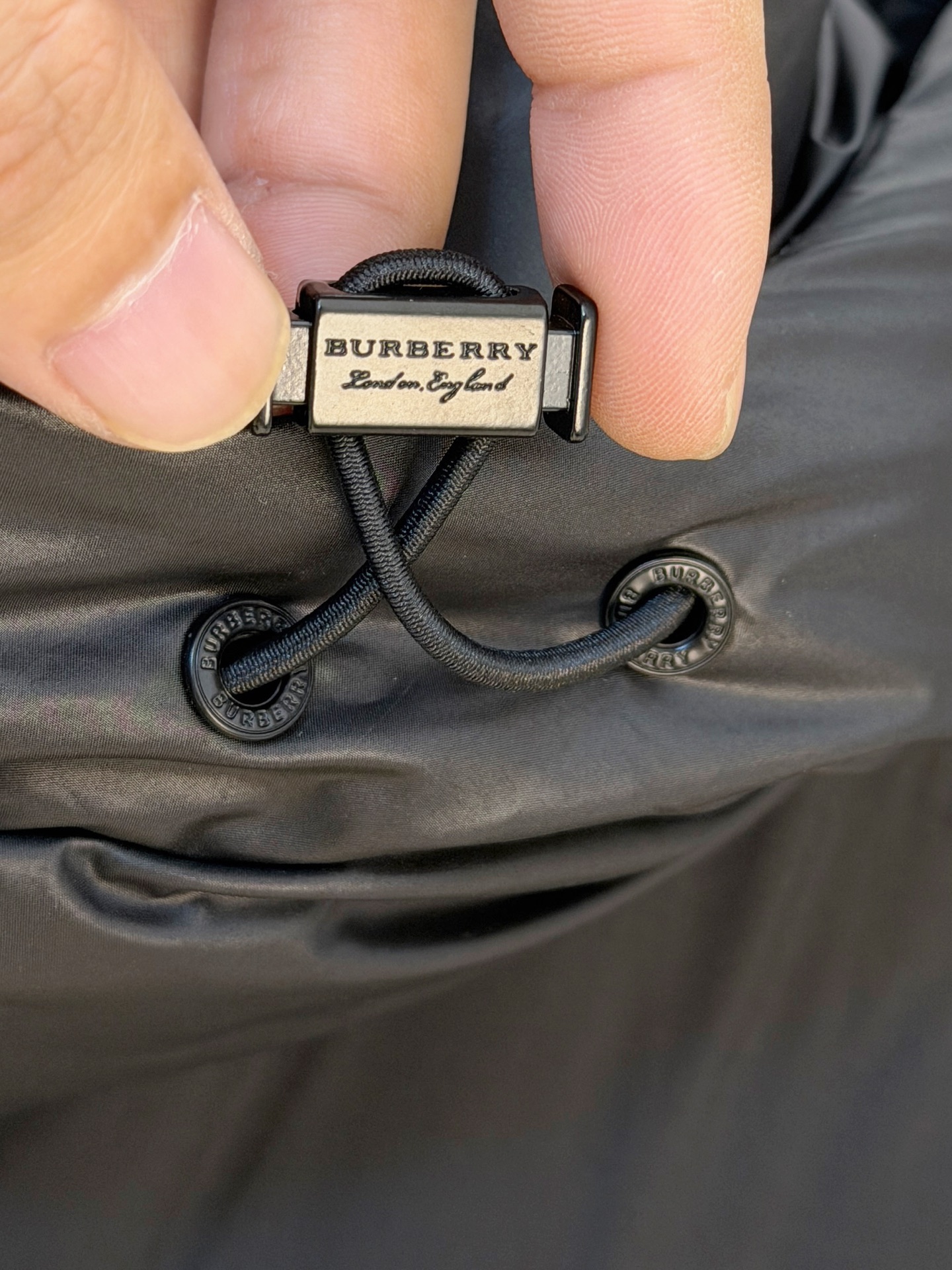 P巴宝莉25ss秋冬新款🆕鹅绒羽绒服原版1:1订制五金配件全进口原版定制 欢迎专柜对比 绝对的高品质 采