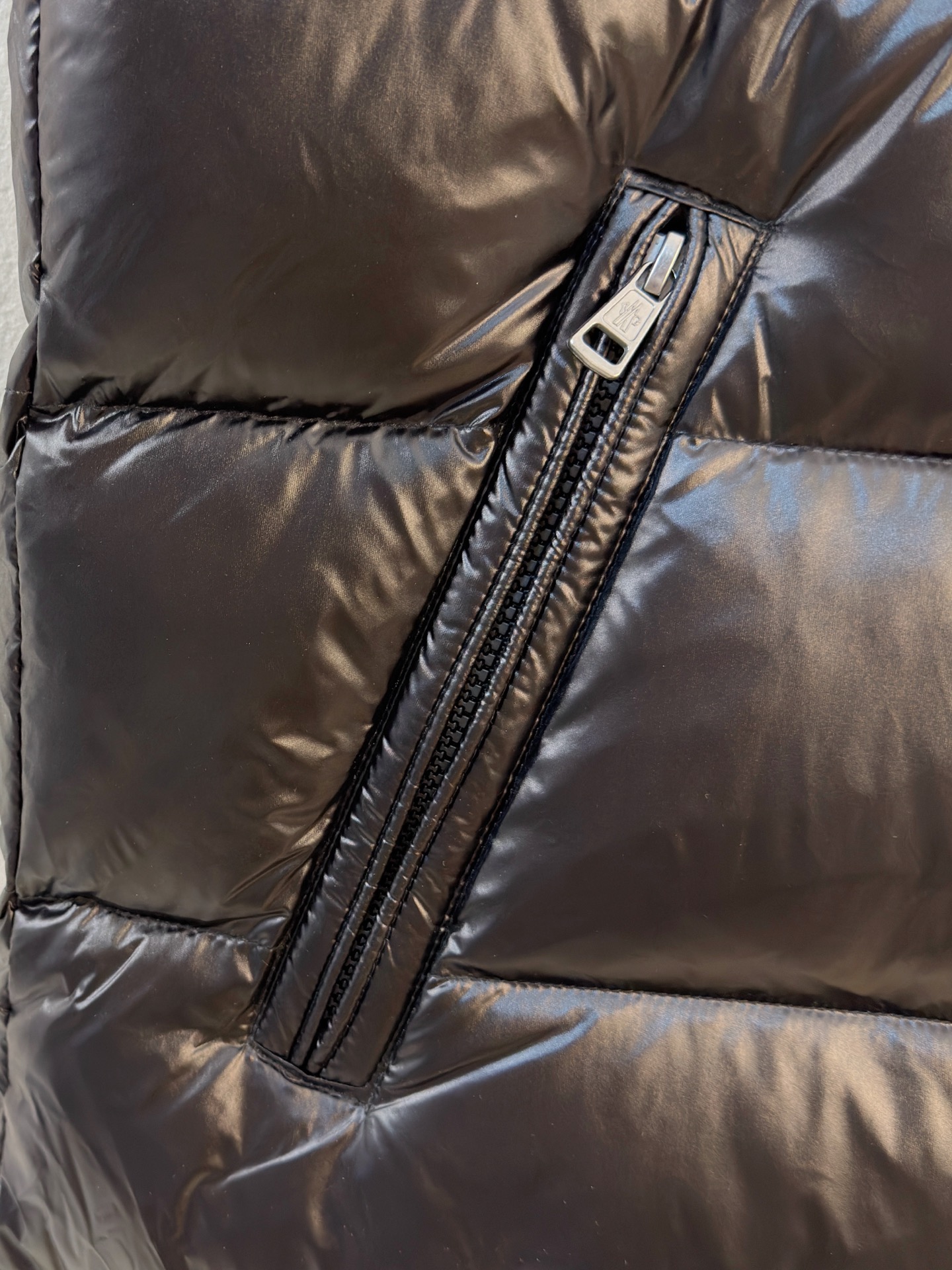 P蒙口25ss秋冬新款🆕鹅绒羽绒服原版1:1订制五金配件全进口原版定制 欢迎专柜对比 绝对的高品质 采用